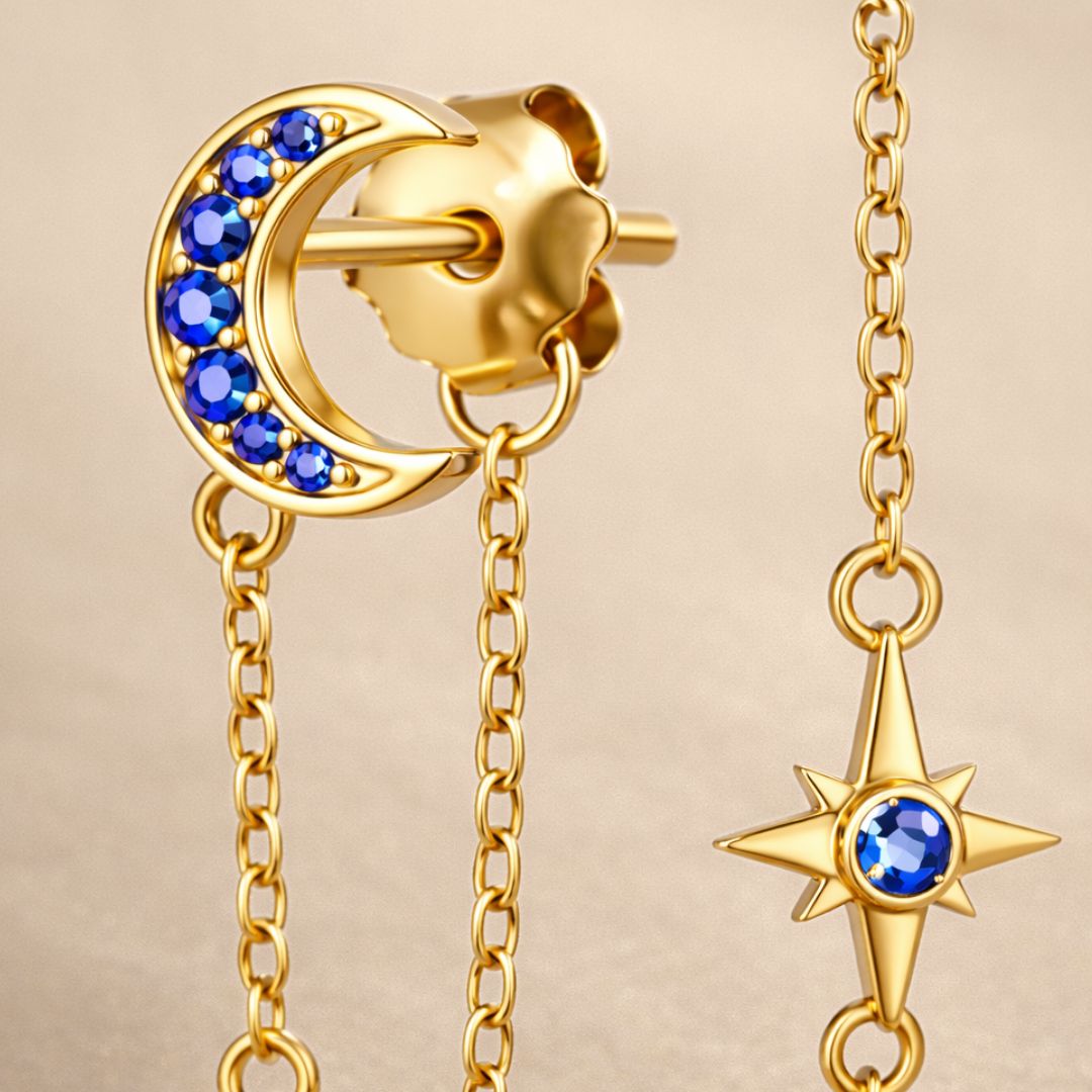 Boucles d’oreilles ARIELLE – Argent 925 plaqué or 18K, lune & étoile pavées de zircones | Maison Aureus