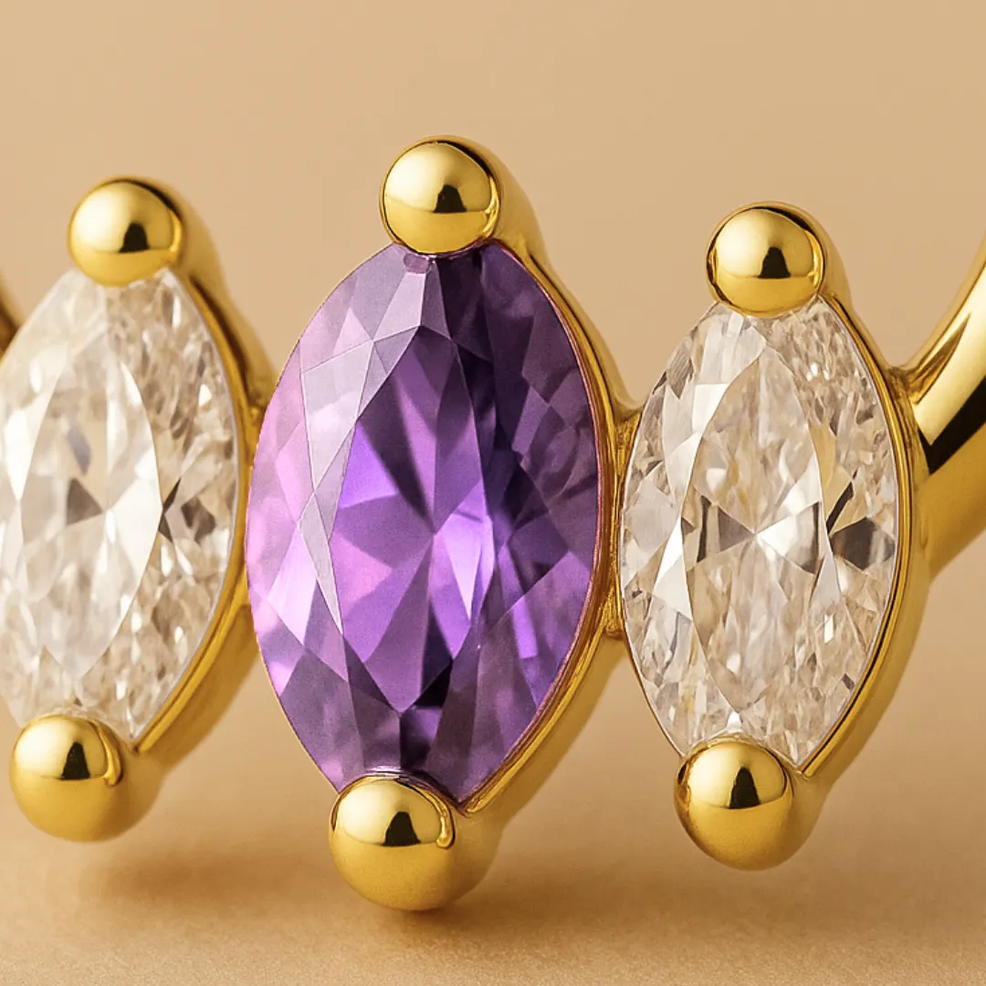 Piercing ASTRIANE – Argent 925 Plaqué or 18K & zircones violet façon améthyste et blanches scintillantes