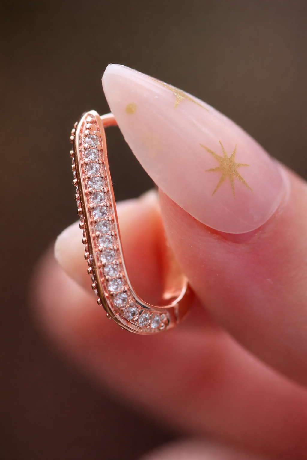 Boucles d’oreilles créoles PINK NUDE – Argent 925 & zircones scintillantes | Maison Aureus