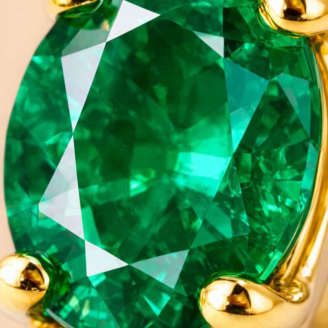 Boucles d’oreilles DAPHNÉ – Argent 925 doré à l’or fin Or 18K & émeraudes lumineuses | Maison Aureus