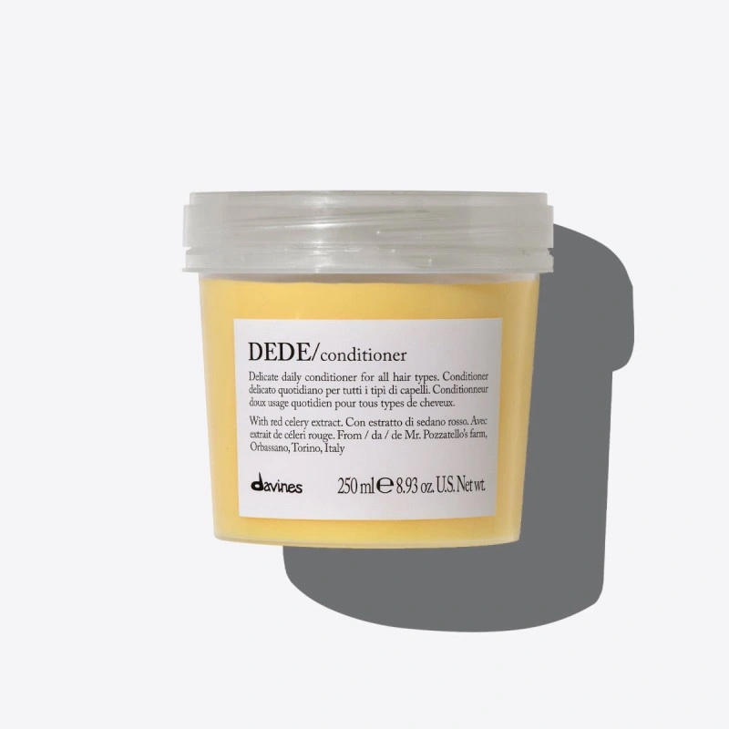 DEDE conditioner - Делікатний зволожувальний кондиціонер для всіх типів волосся