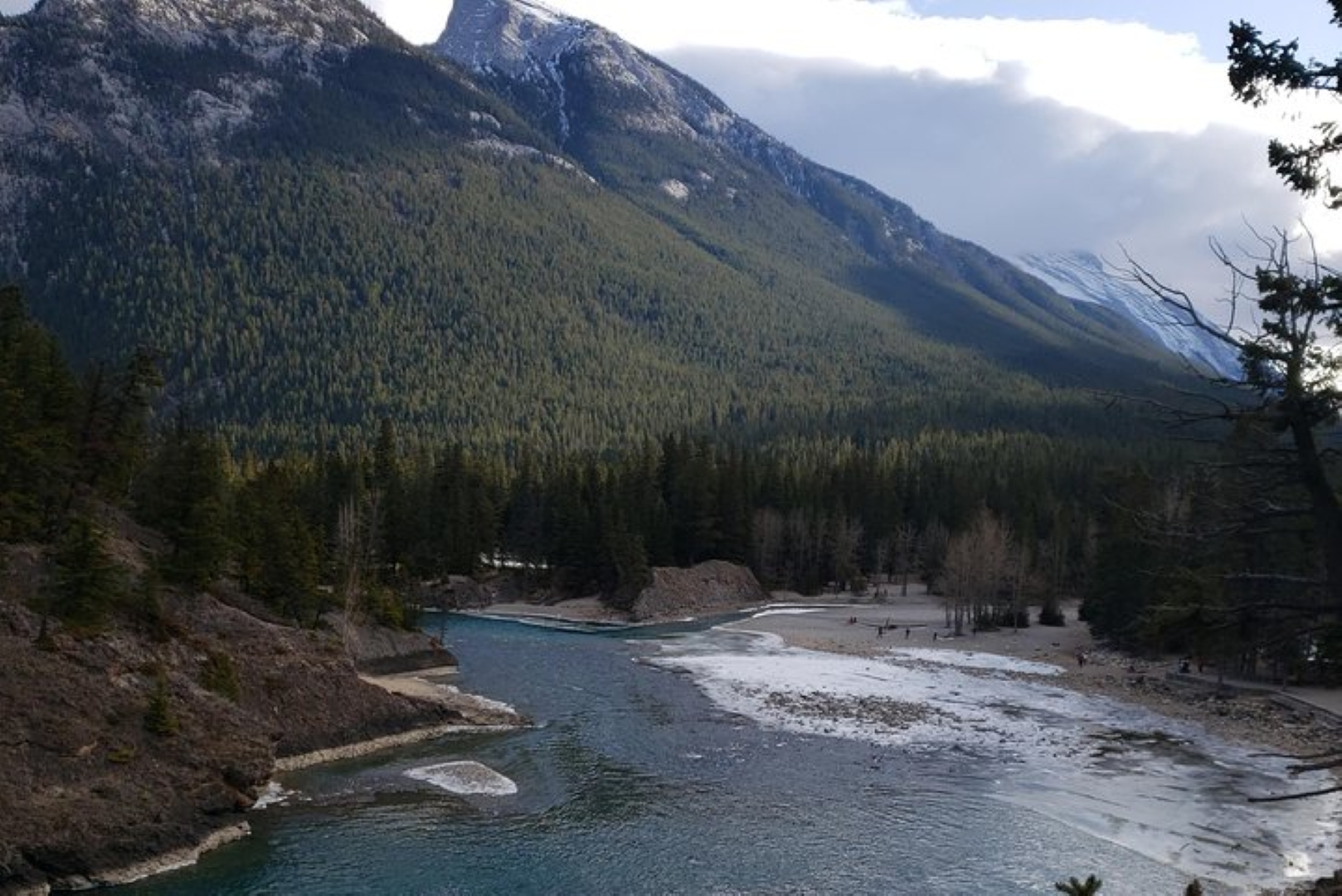 Lake Louise and Banff Day Tour