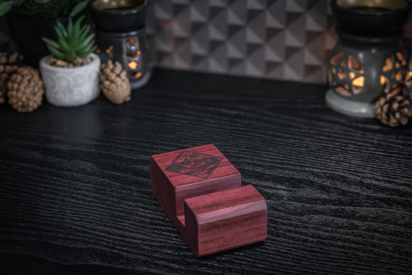 Nature Engraved Purpleheart Phone Stand