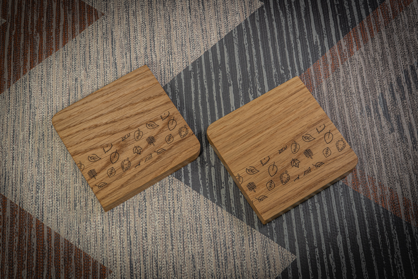 2 x Falling leaves Engraved Solid Oak Coasters