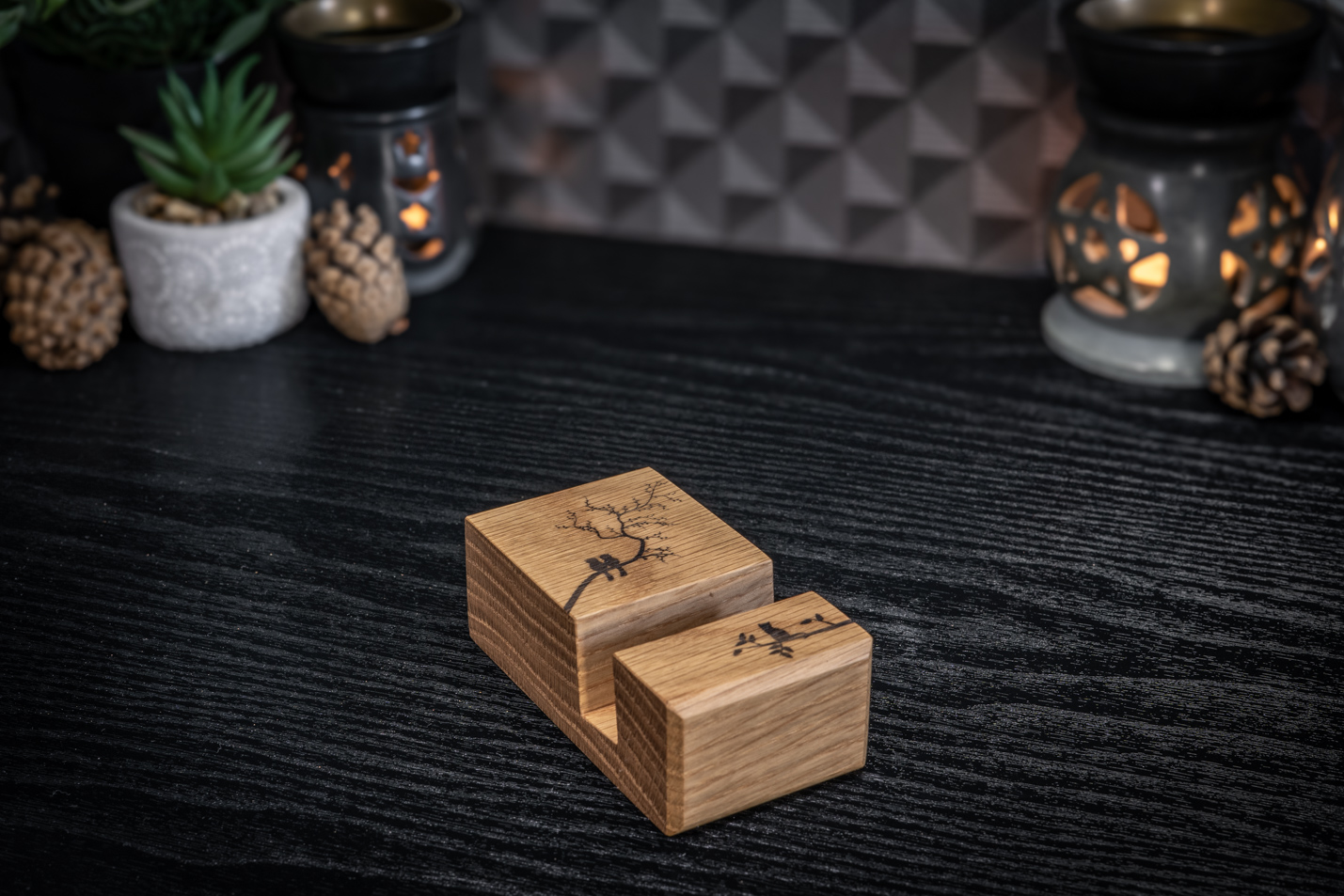 Cat Tree Engraved Oak Phone Stand