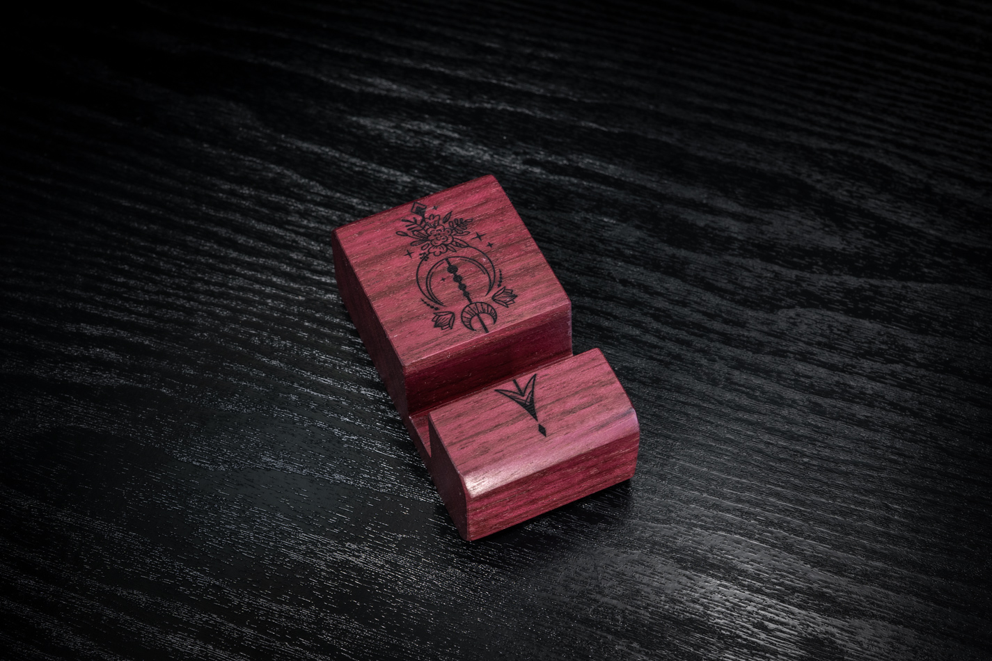 Arrow Engraved Purpleheart Phone Stand