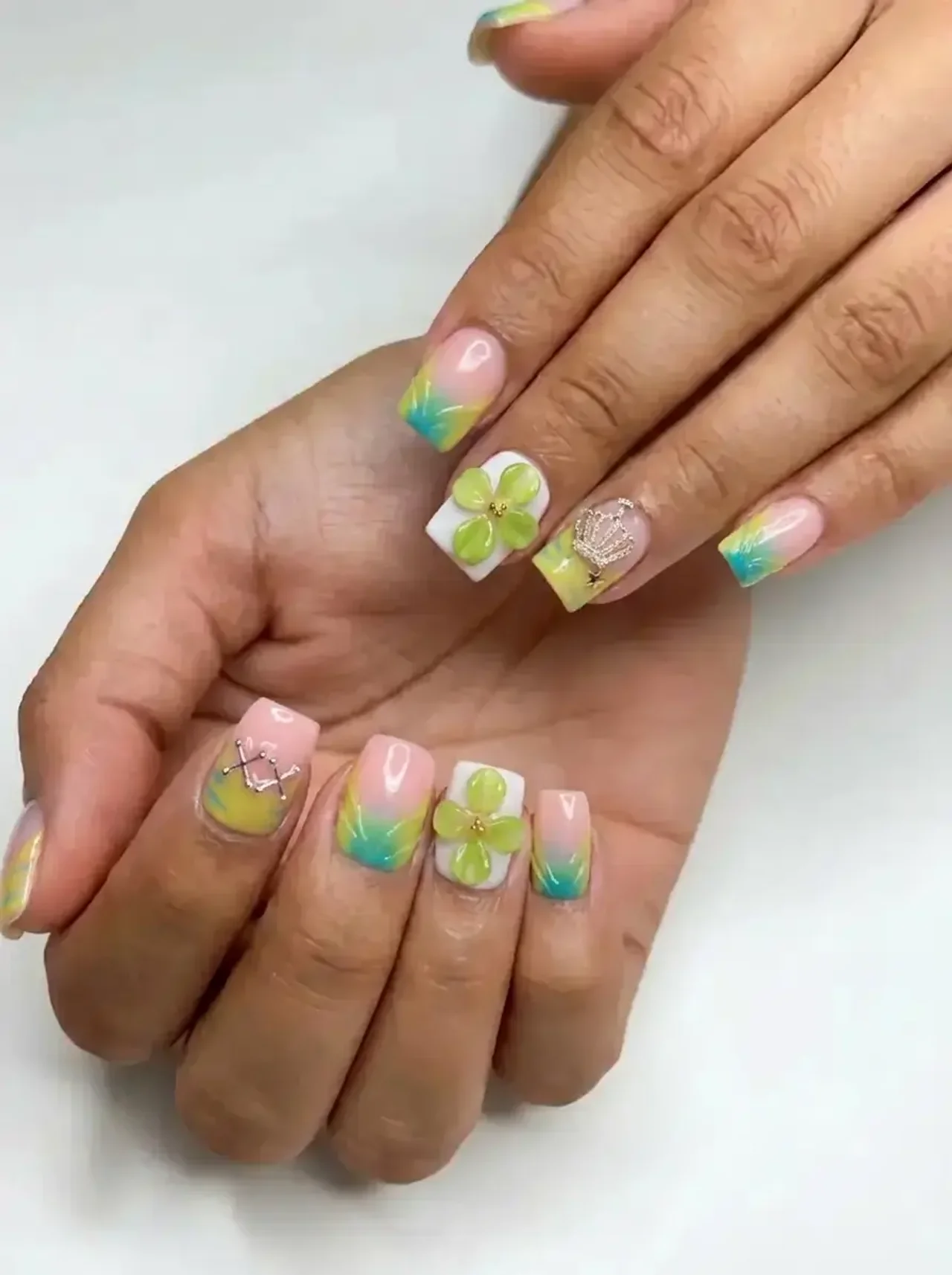 Floral Summer Acrylic Nails