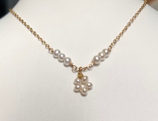 Pearl Flower Pendant Necklace