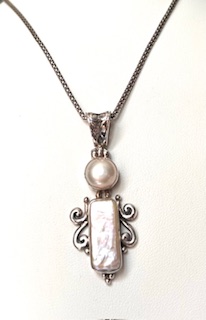 Mabe and fresh water pearl pendant in silver