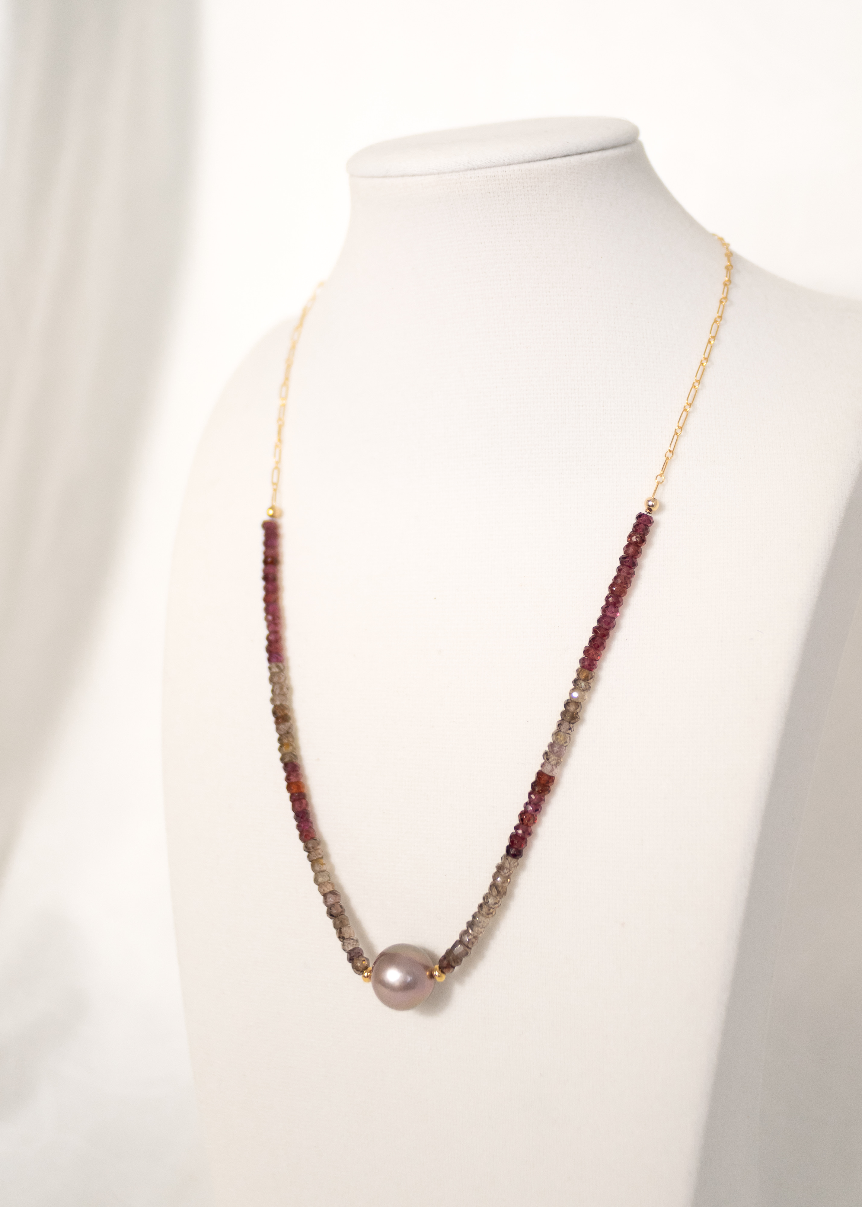 Exquisite Edison Pearl Necklace with multi color Tundra Sapphire Gems
