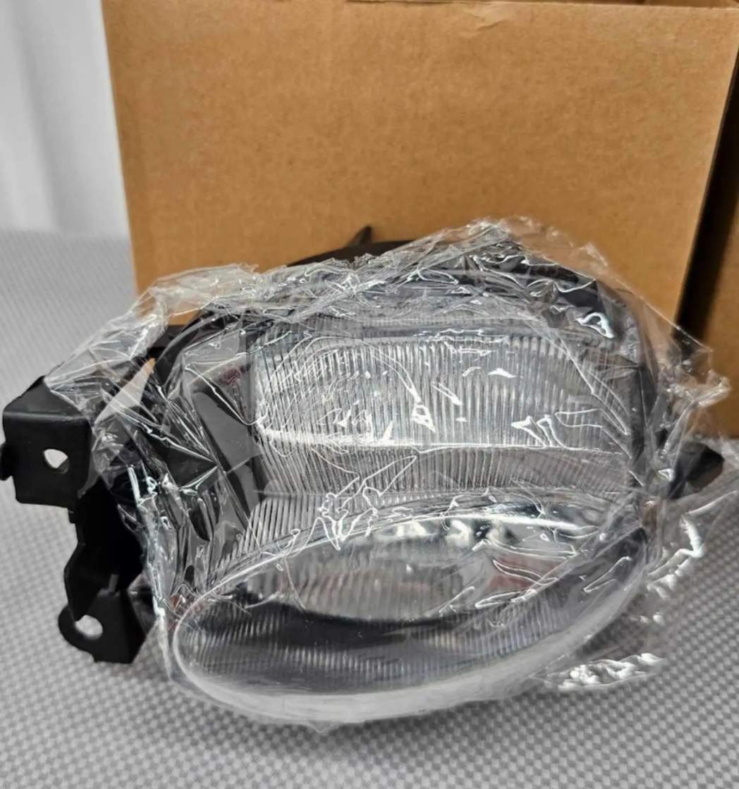 Lexus E350 Driver Side Fog Light for 2006 to 2009