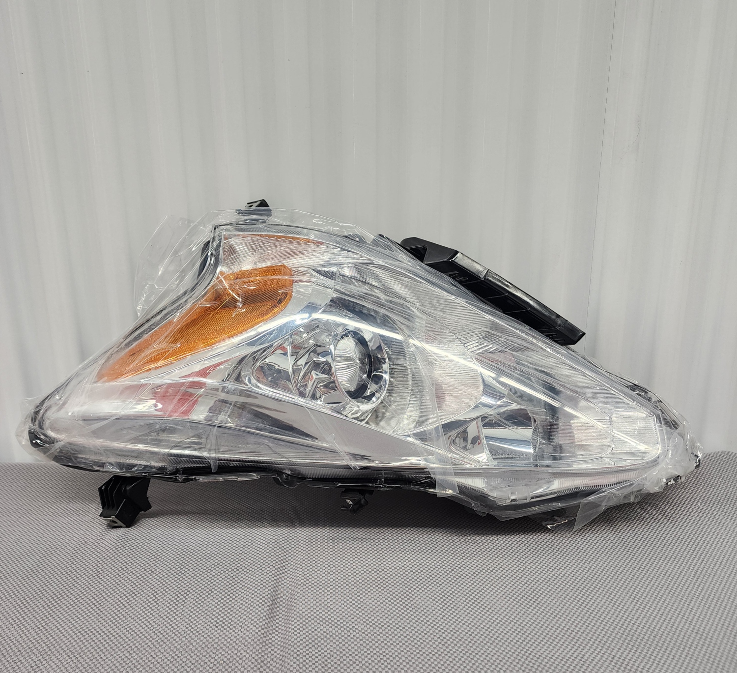 Nissan Altima Driver Side Headlight for '13 - '15