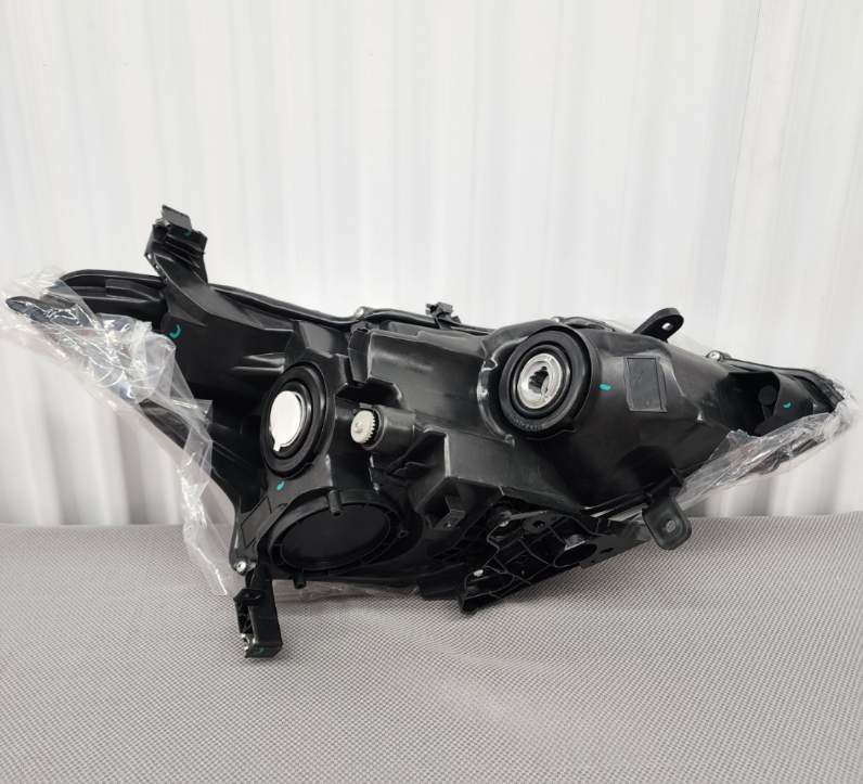 Nissan Altima Driver Side Headlight for '13 - '15