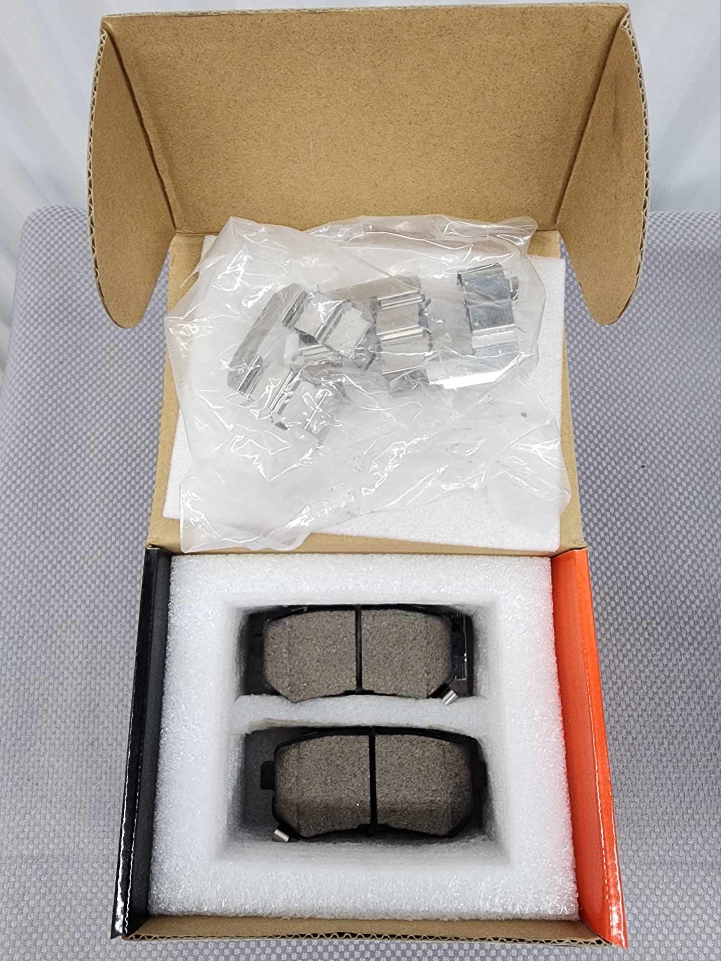 Hyundai Elantra Rear Disc Brake Rotors / Pads  '11 - '12