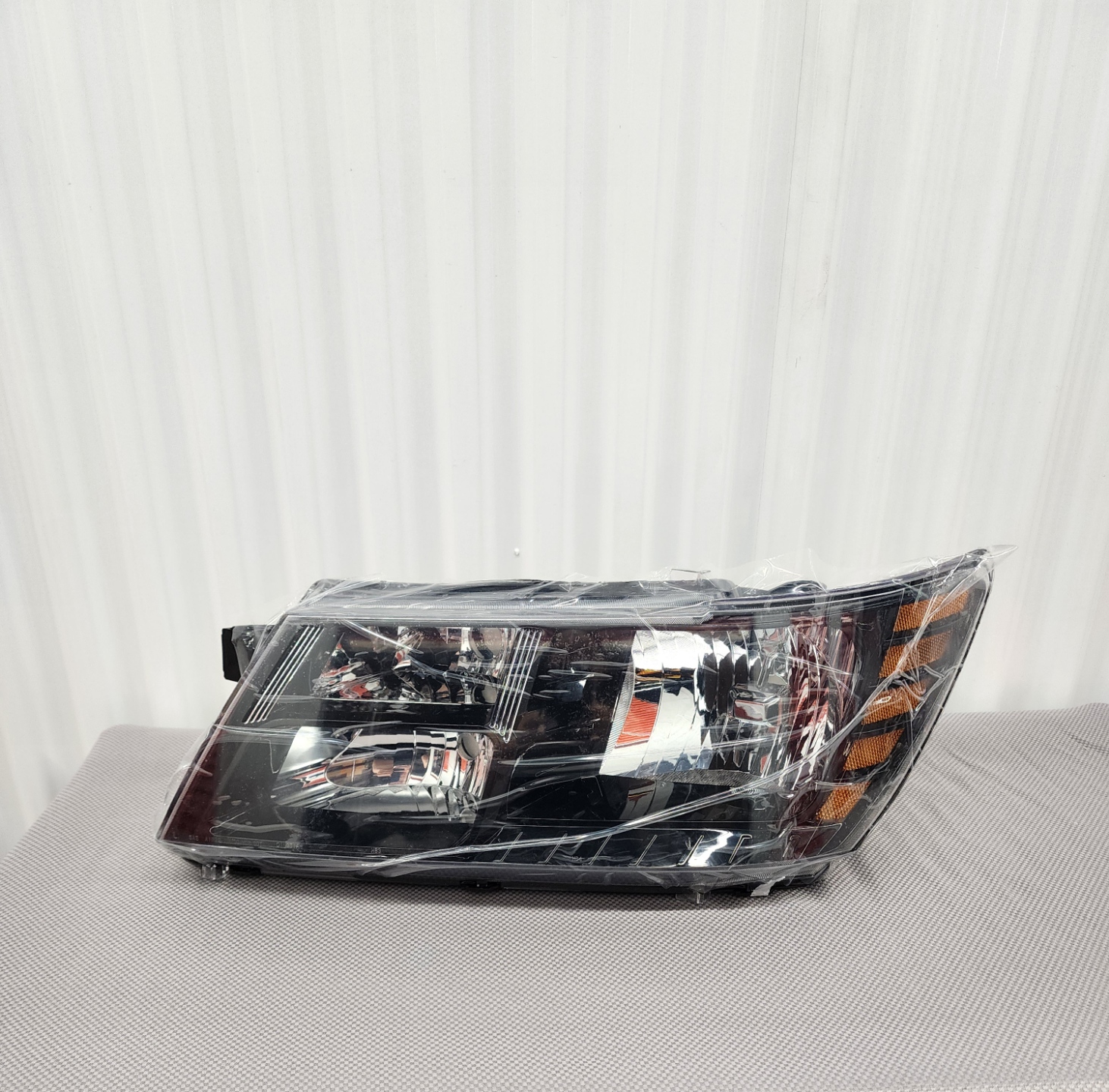 Dodge Journey LH Driver Side Headlight 2009-2020