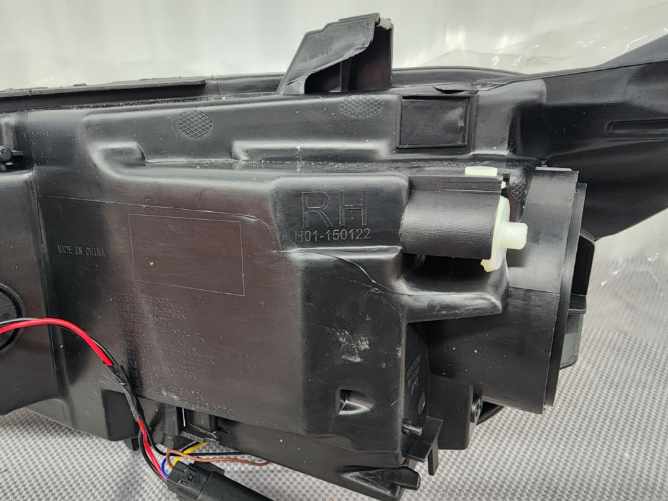 Chevy Malibu RH Headlight for 2016 - 2018