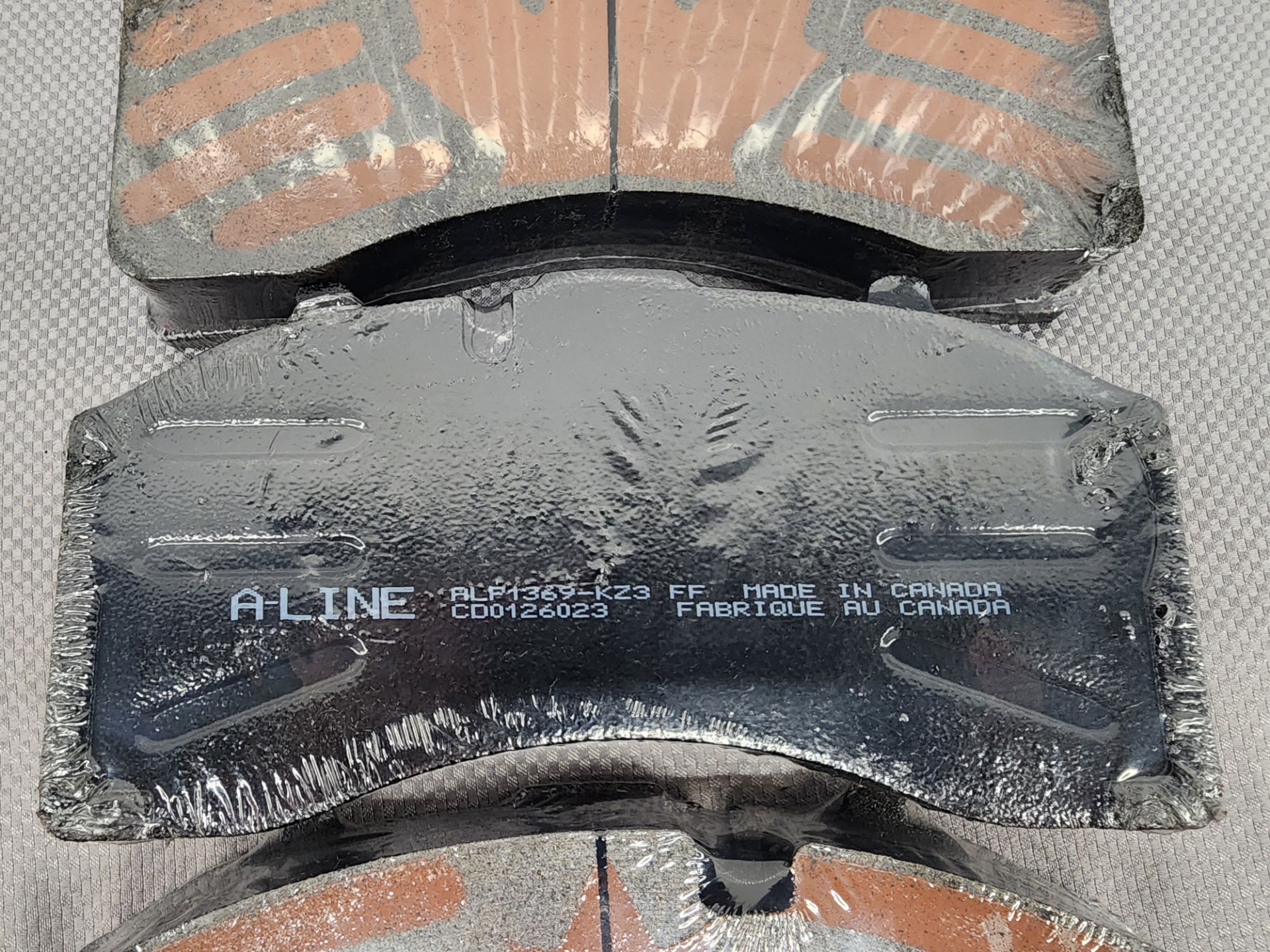 Volvo Freightliner Kenworth 23K GAWR Air Disc Brake Pad Set