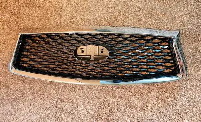 Infiniti Q50 Bumper Upper Grille Mesh Chrome 18 - 20