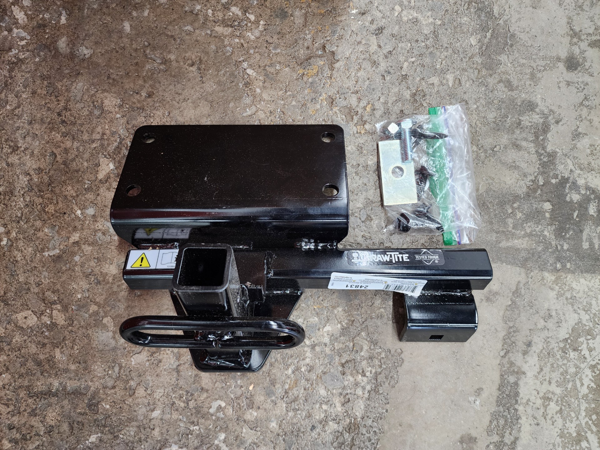 Infiniti G35 G37 Draw-Tite Trailer Hitch 07 to 13