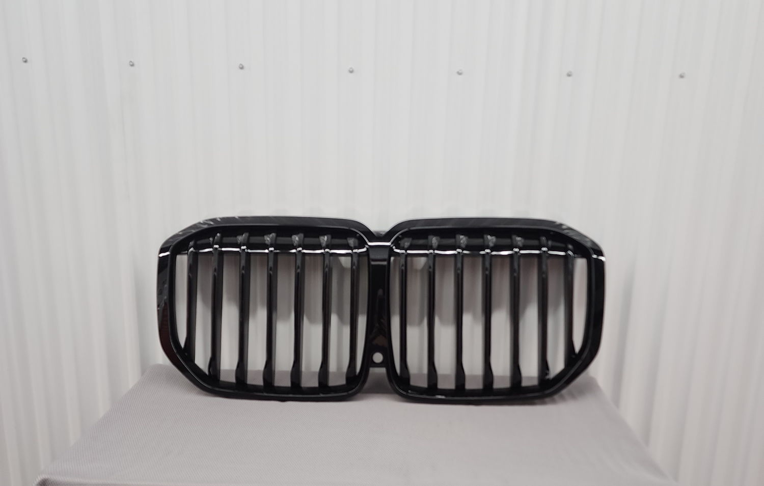 BMW X7 Upper Facelift Grille 2023 - 2025