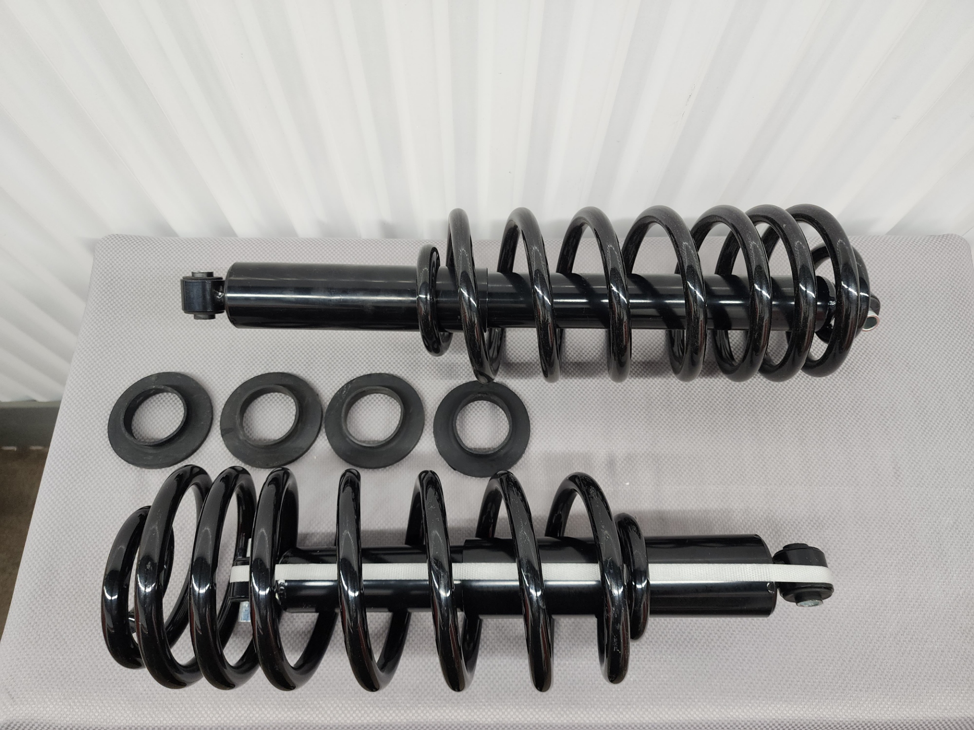 Chevy Trailblazer GMC Envoy Buick Rainier Springs / Shocks