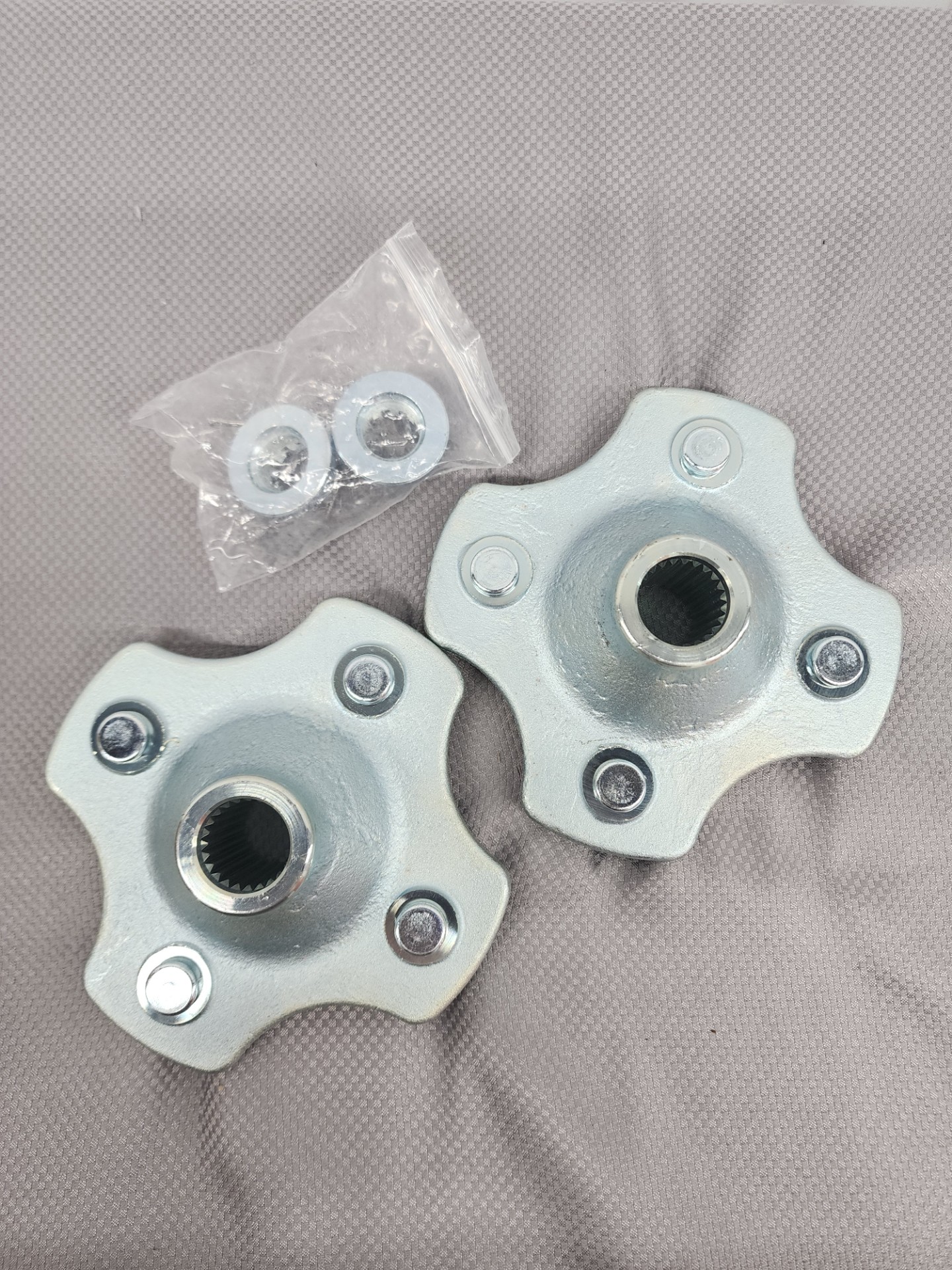 Honda Fourtrax Rear Axle Wheel Hub Set