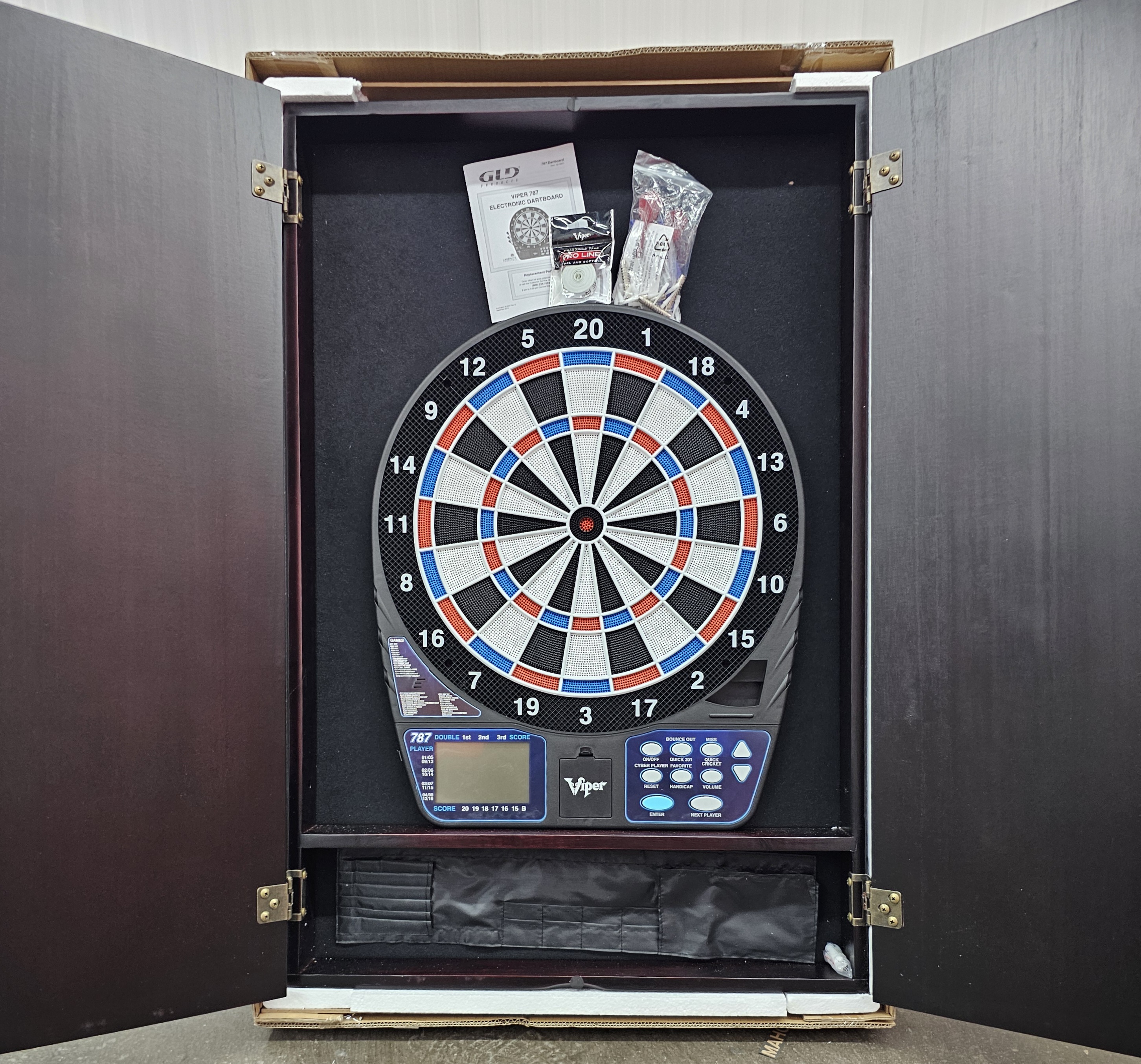 Viper 787 Showdown Electronic Dartboard | Mahogany Cabinet