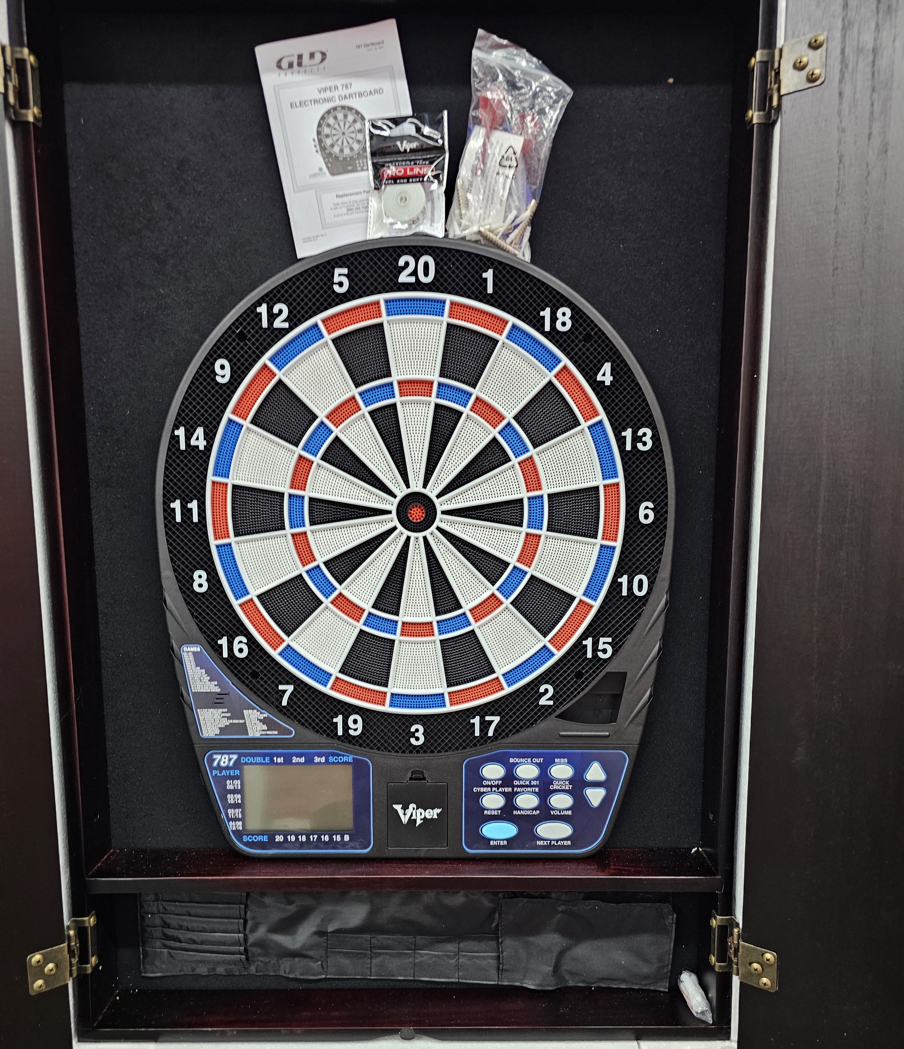 Viper 787 Showdown Electronic Dartboard | Mahogany Cabinet