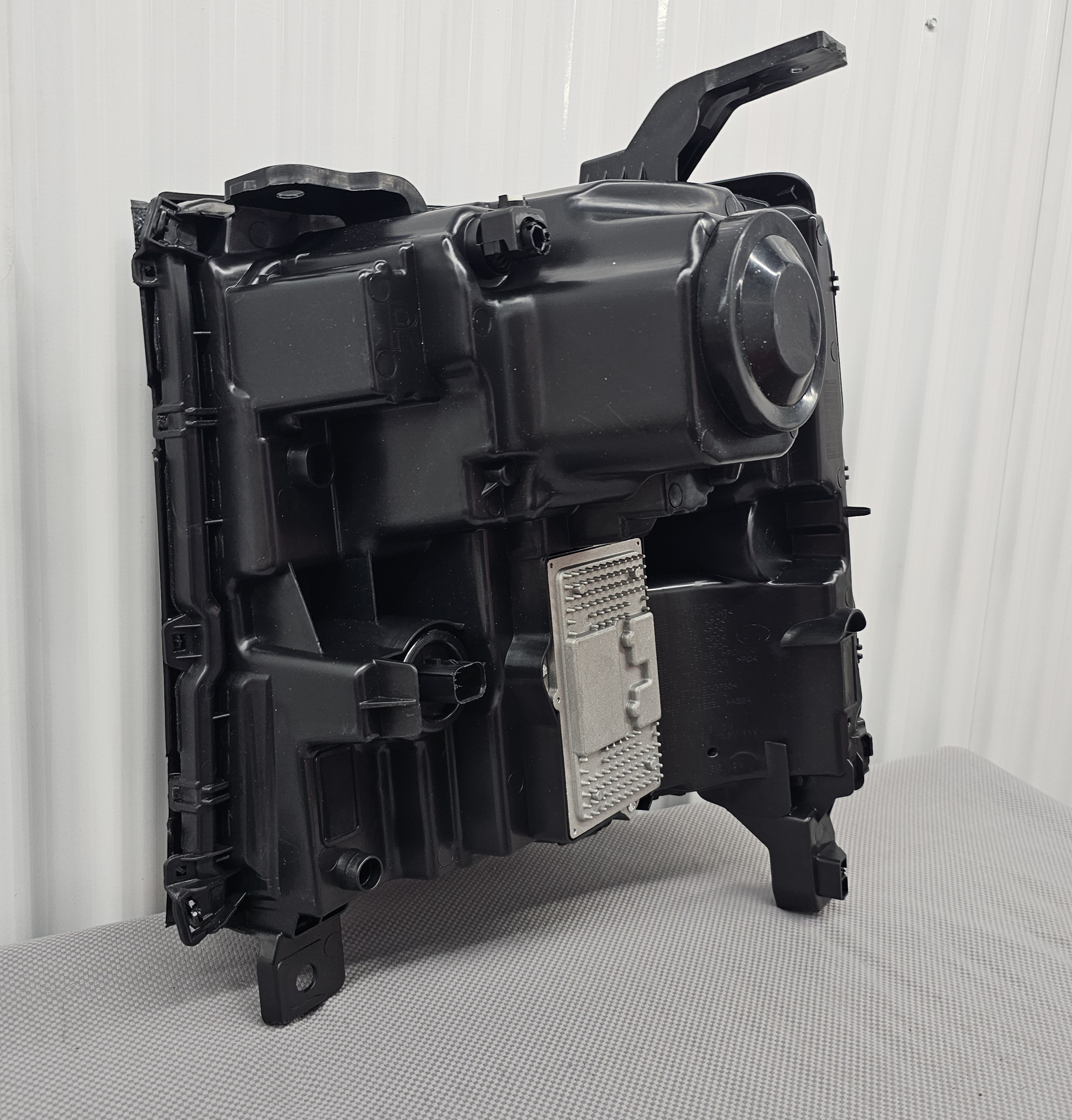 Chevy Silverado 1500 Passenger Side RH Headlight 2016 - 2019