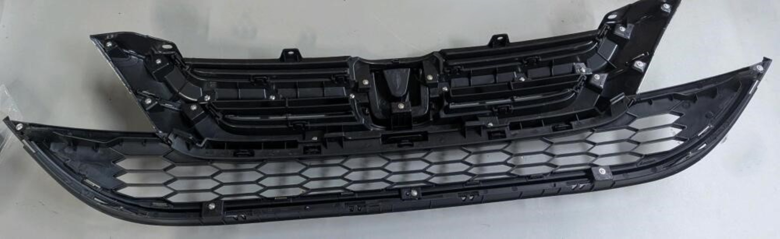 New! Honda CRV CR-V Upper & Lower Bumper Grille Set 2010 to 2011