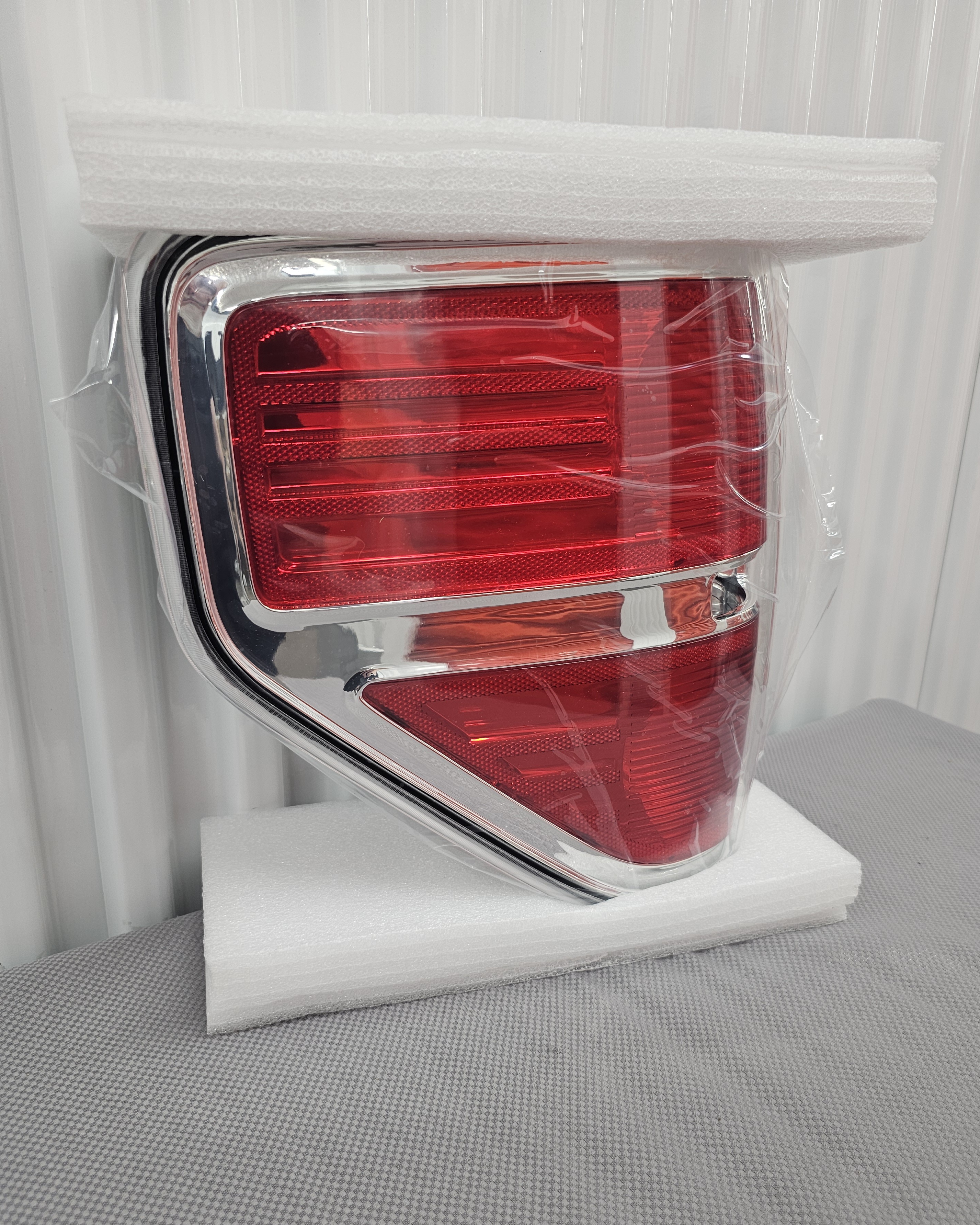 Ford F-150 LH Driver Side Taillight F150 2009-14