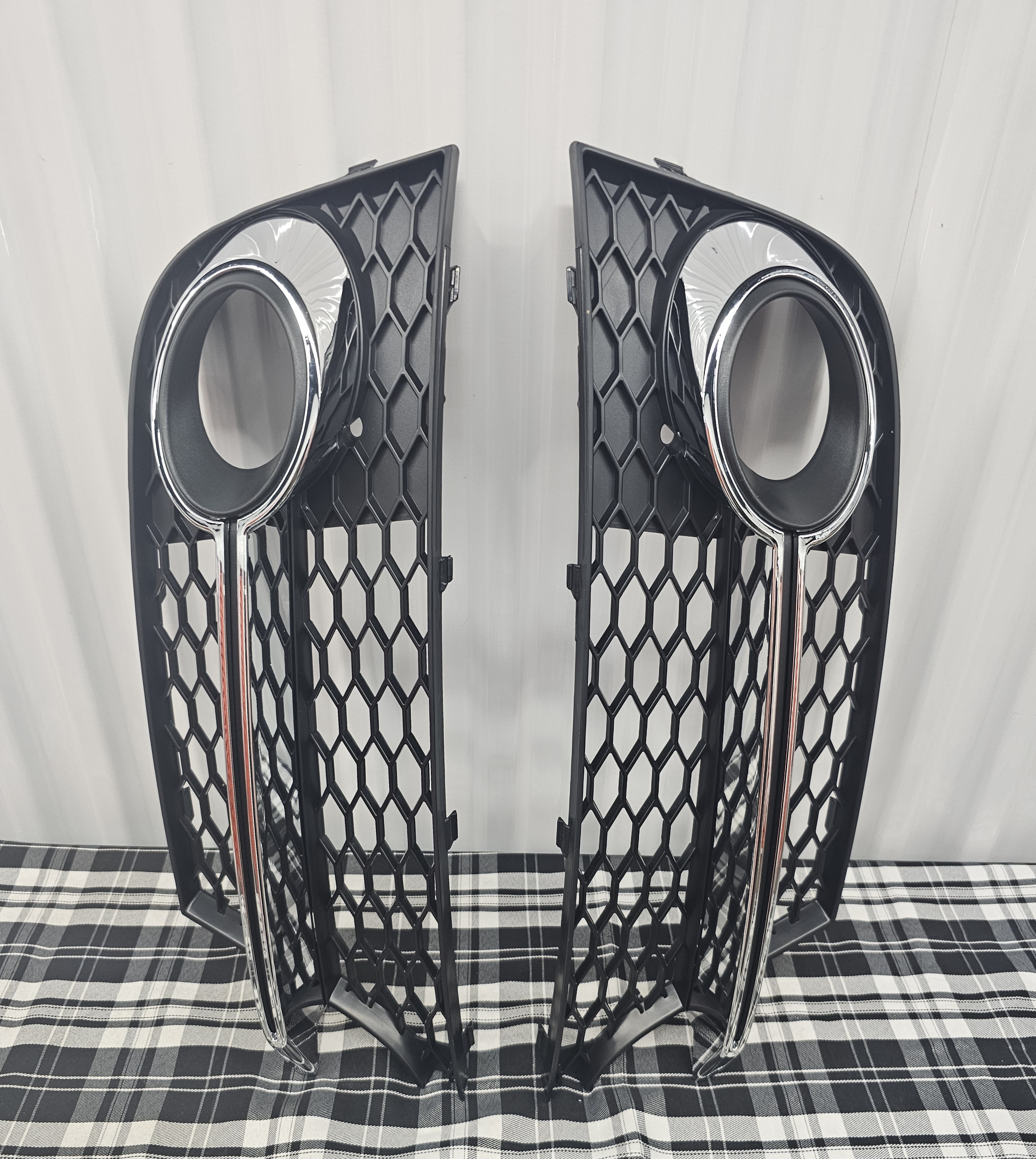 New! Audi TT MK2 S-Line Honeycomb Bumper Grille