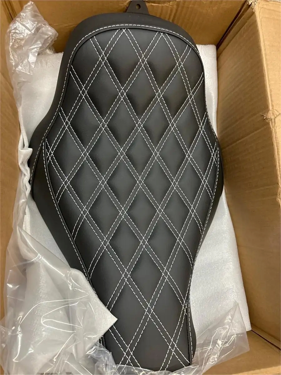 Harley Softail Breakout / Fatboy Solo Seat for 2018-2023