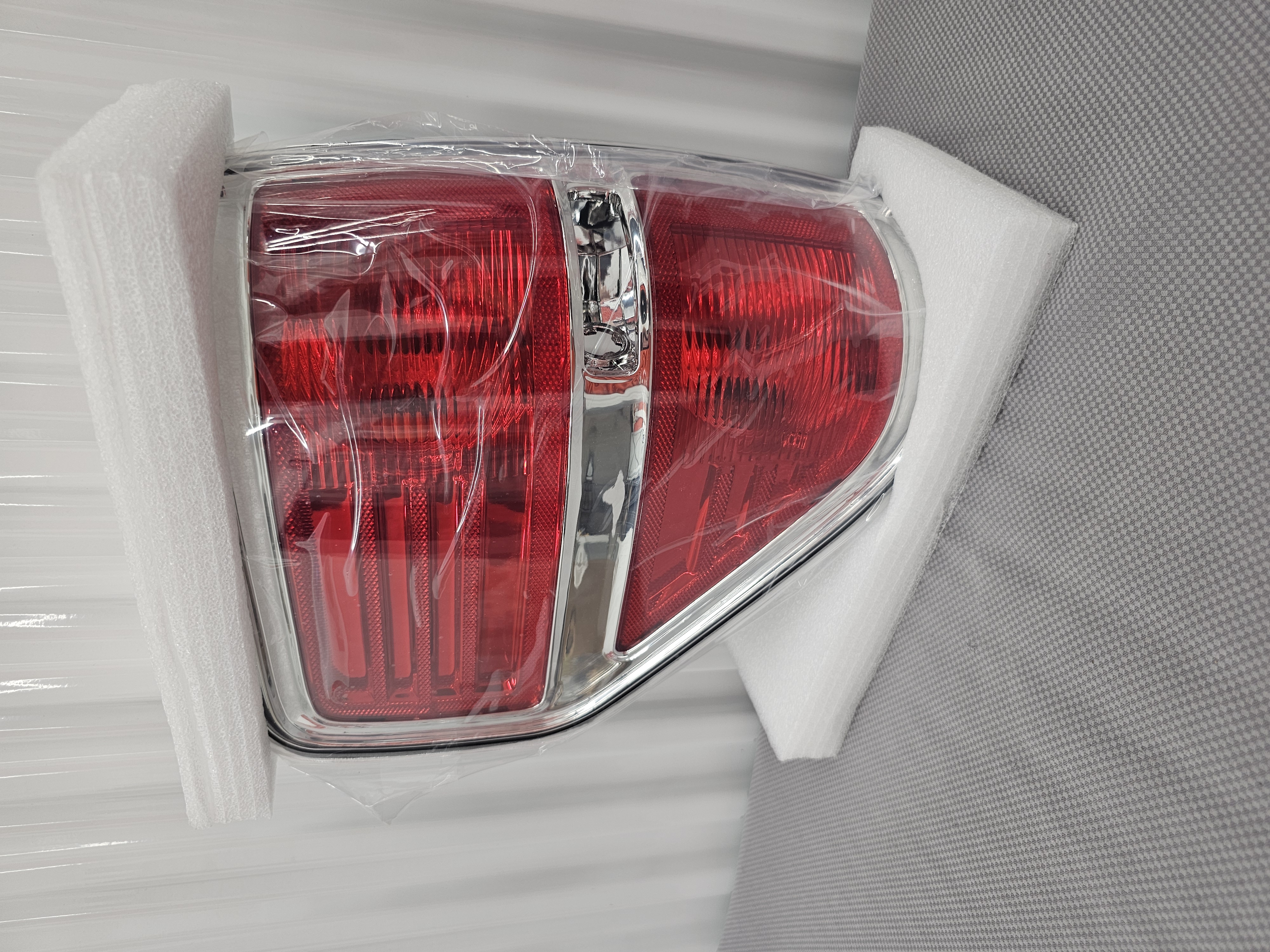 Ford F-150 LH Driver Side Taillight F150 2009-14