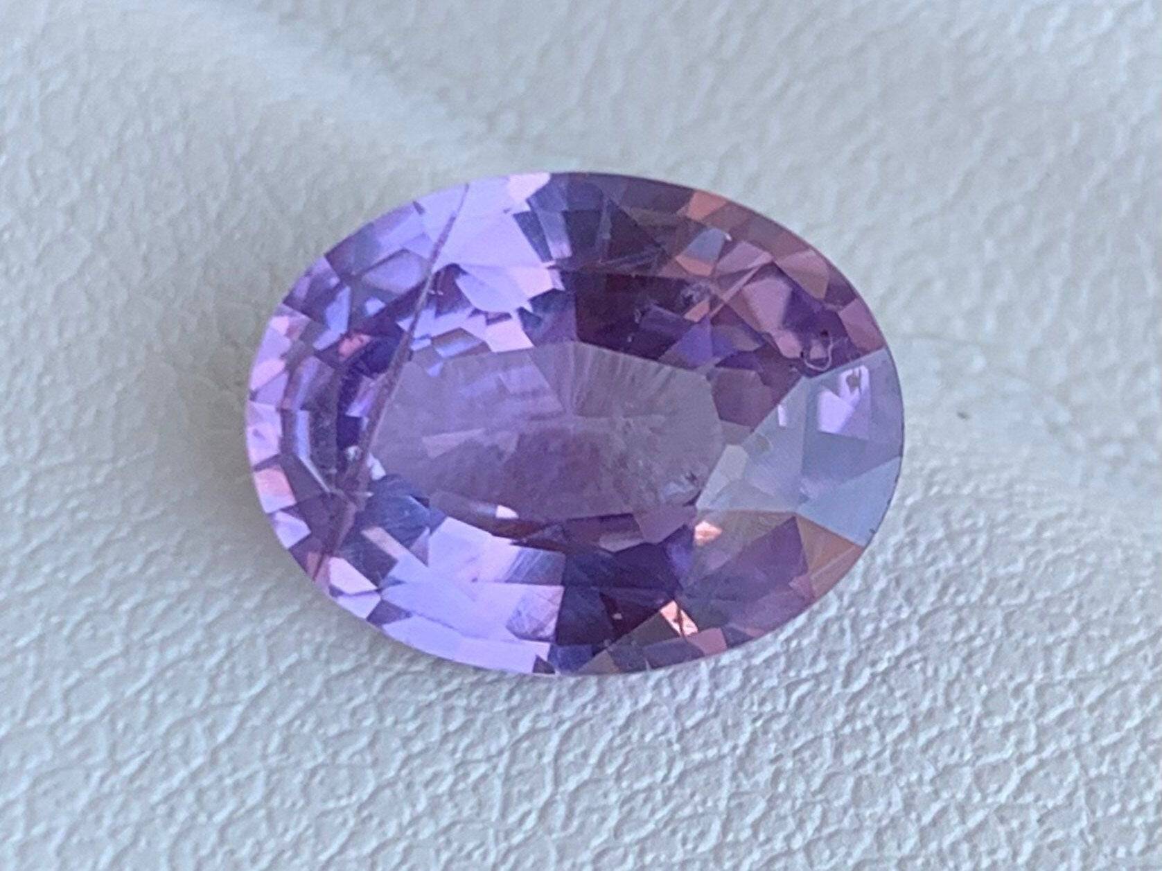 Purple Sapphire 3.54ct - (UH)