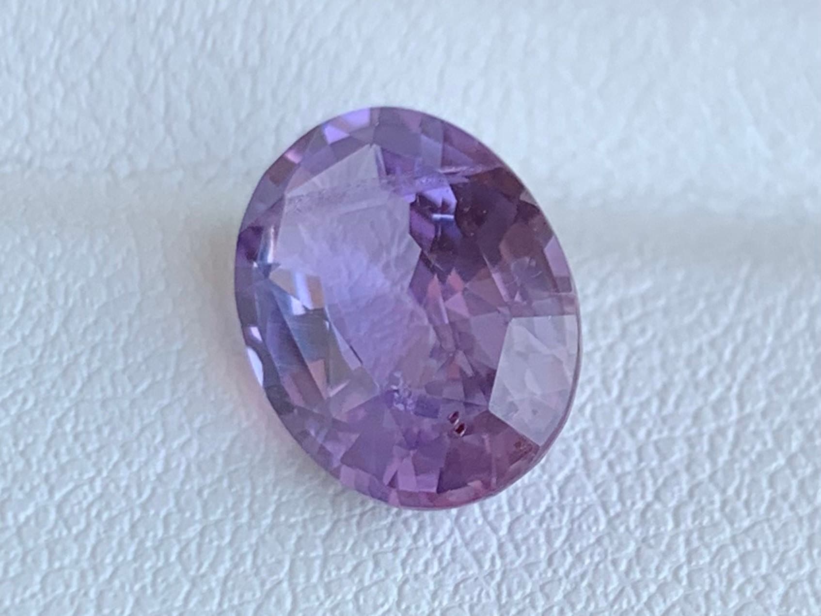 Purple Sapphire 3.54ct - (UH)