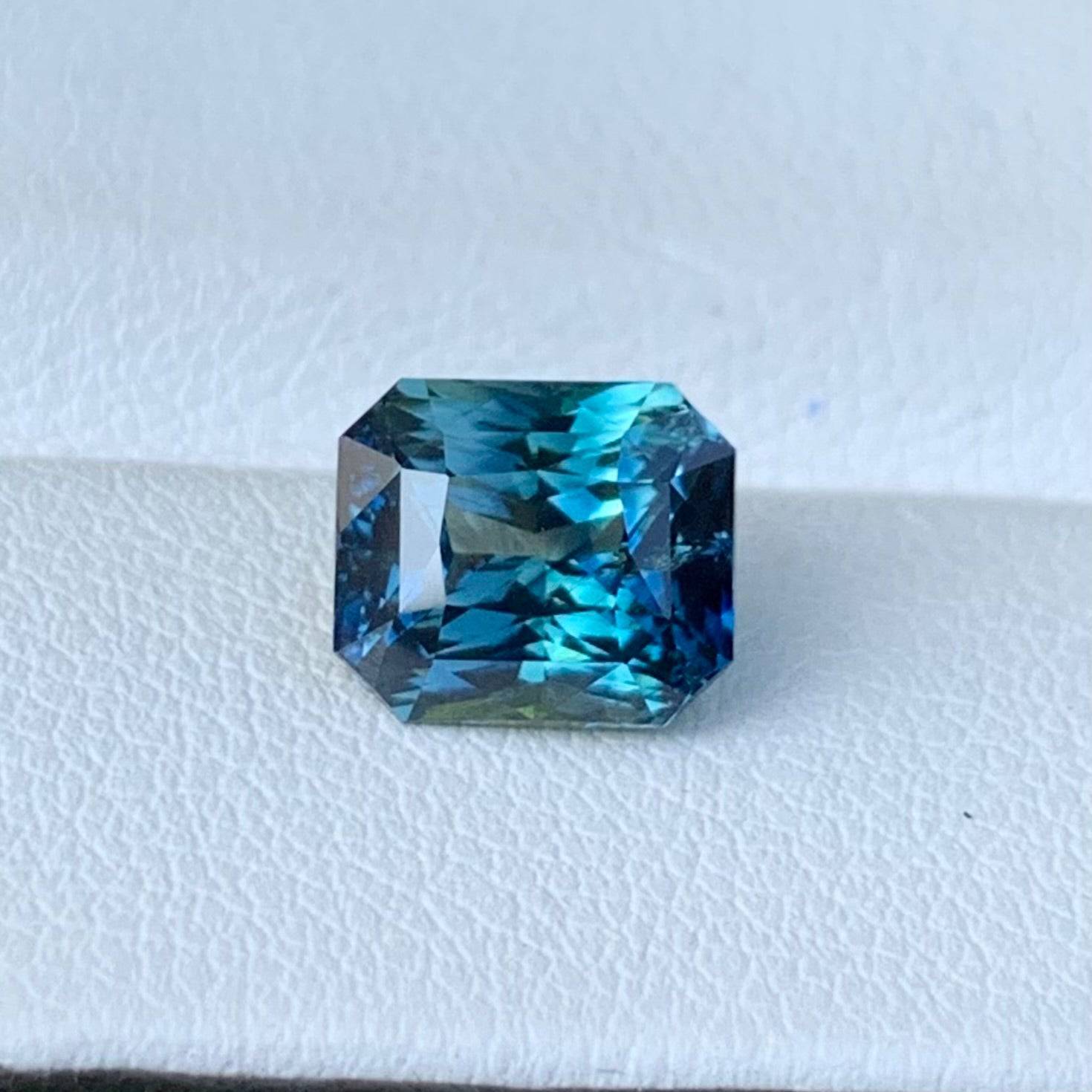 Natural Peacock Teal Sapphire 3.05ct - (UH)