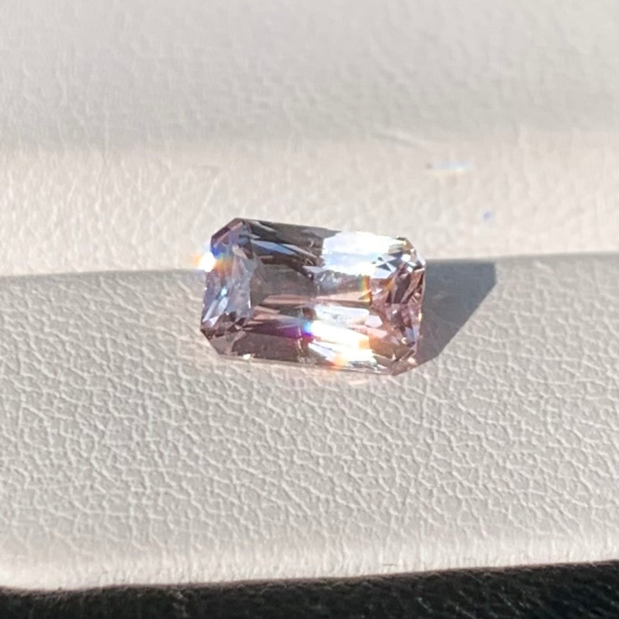 Padparadscha Sapphire 2.05ct - (UH)