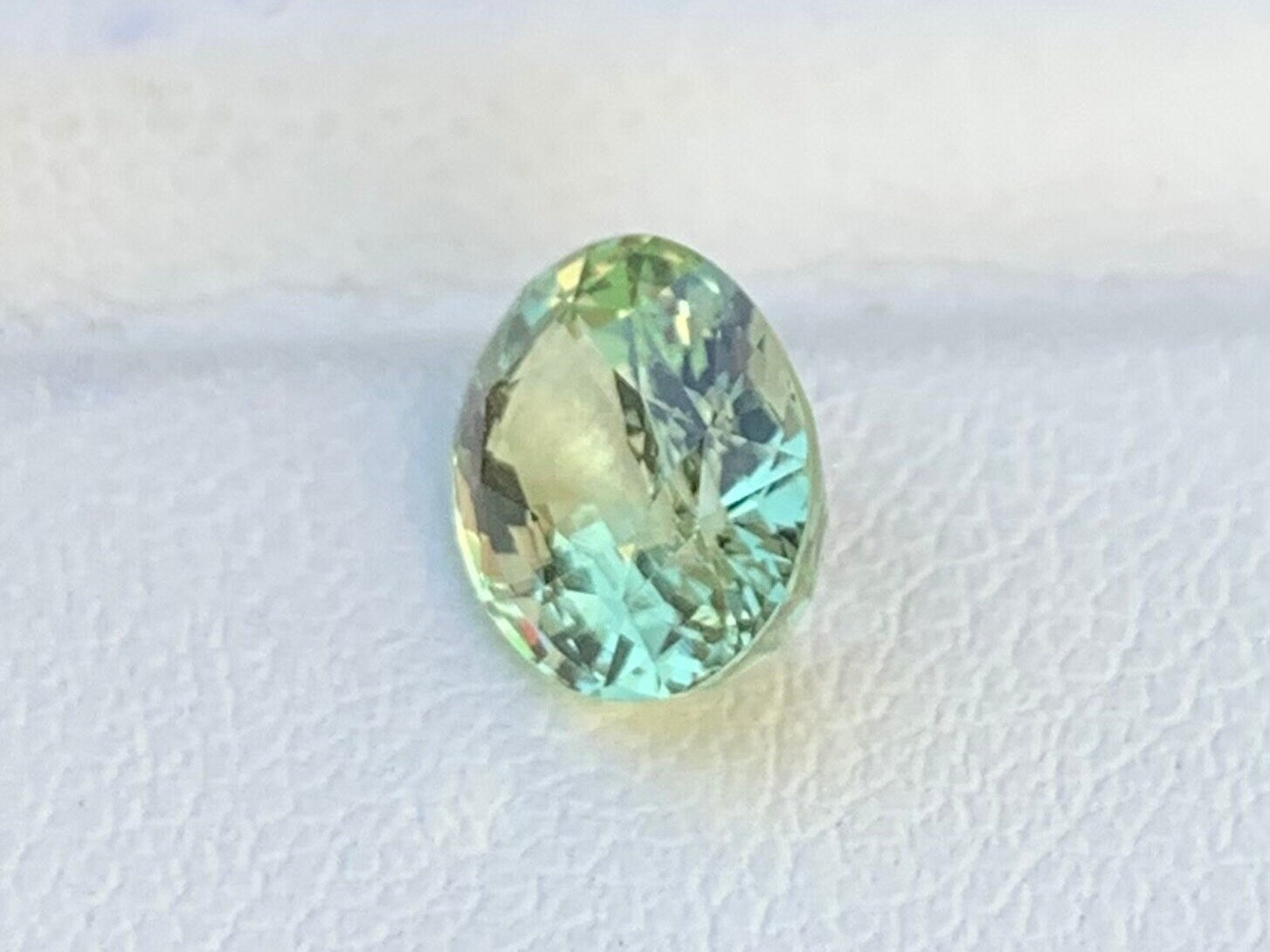Natural Certified Vanadium Chrysoberyl 2.21ct- (UH)