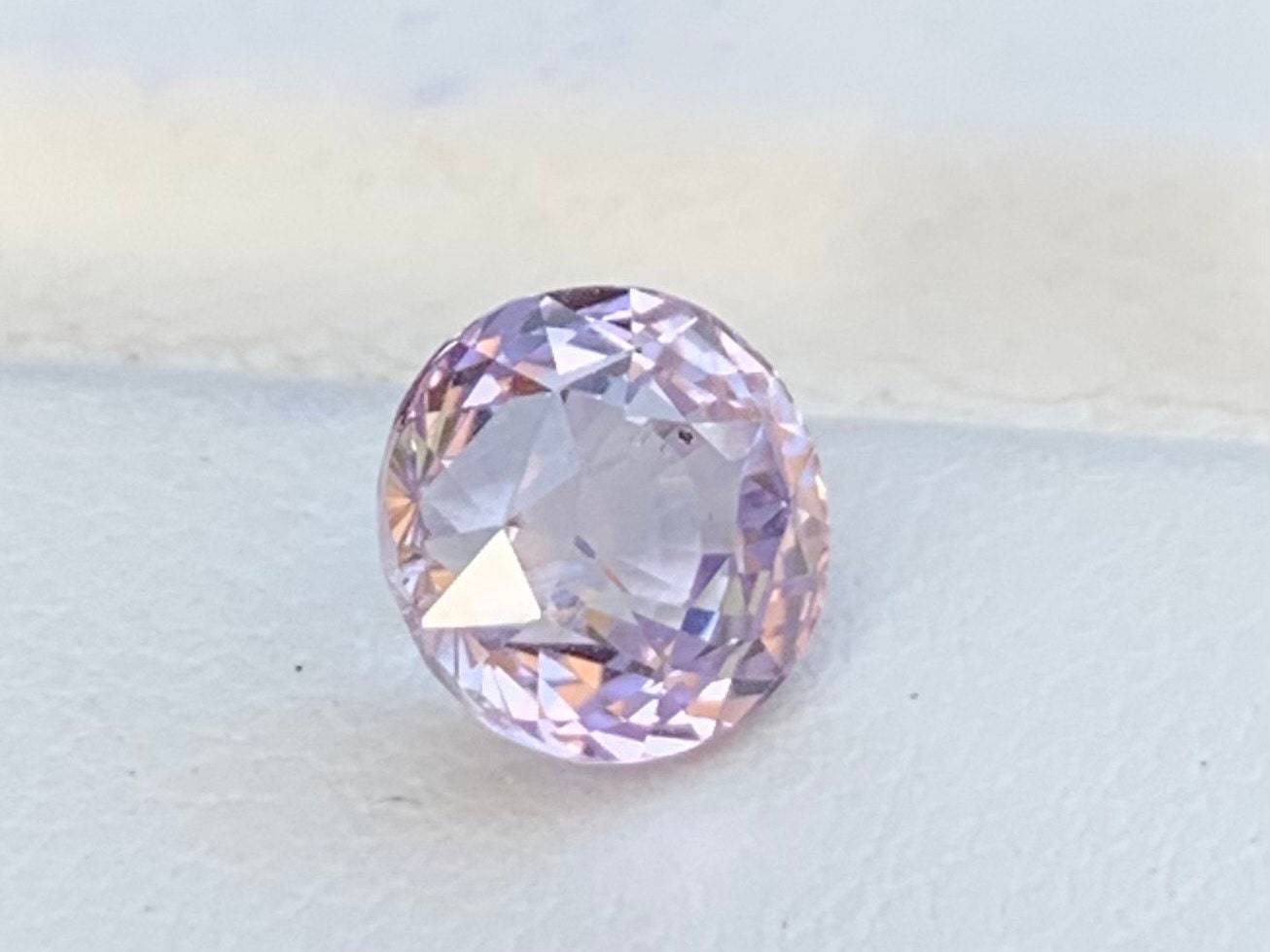 Natural Lavender Sapphire 3.15ct - (UH)