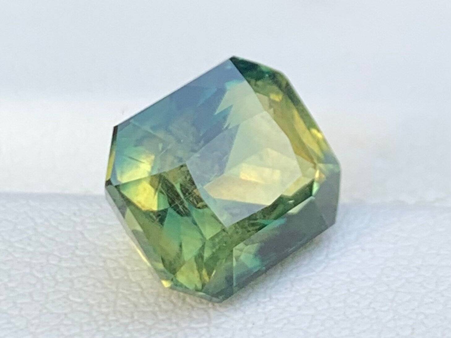 Natural Parti Teal Sapphire 6.86ct - (UH)