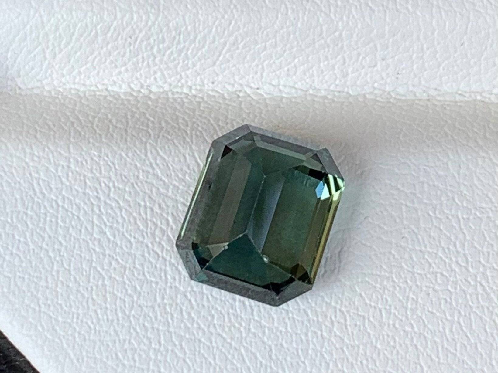 Natural Teal Sapphire 5.45ct - (UH)
