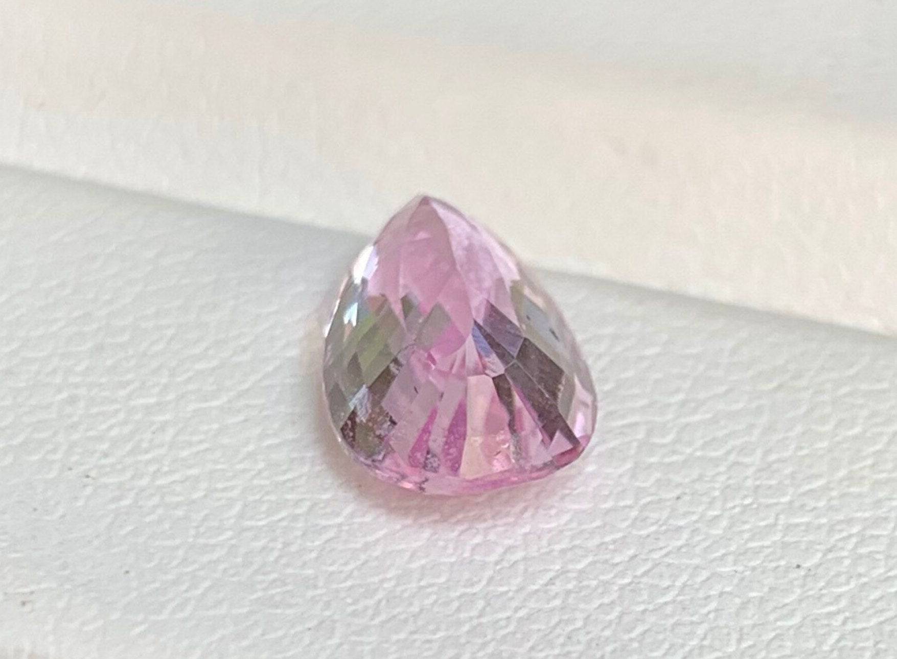 Padparadscha King Sapphire 2.64ct - (UH)