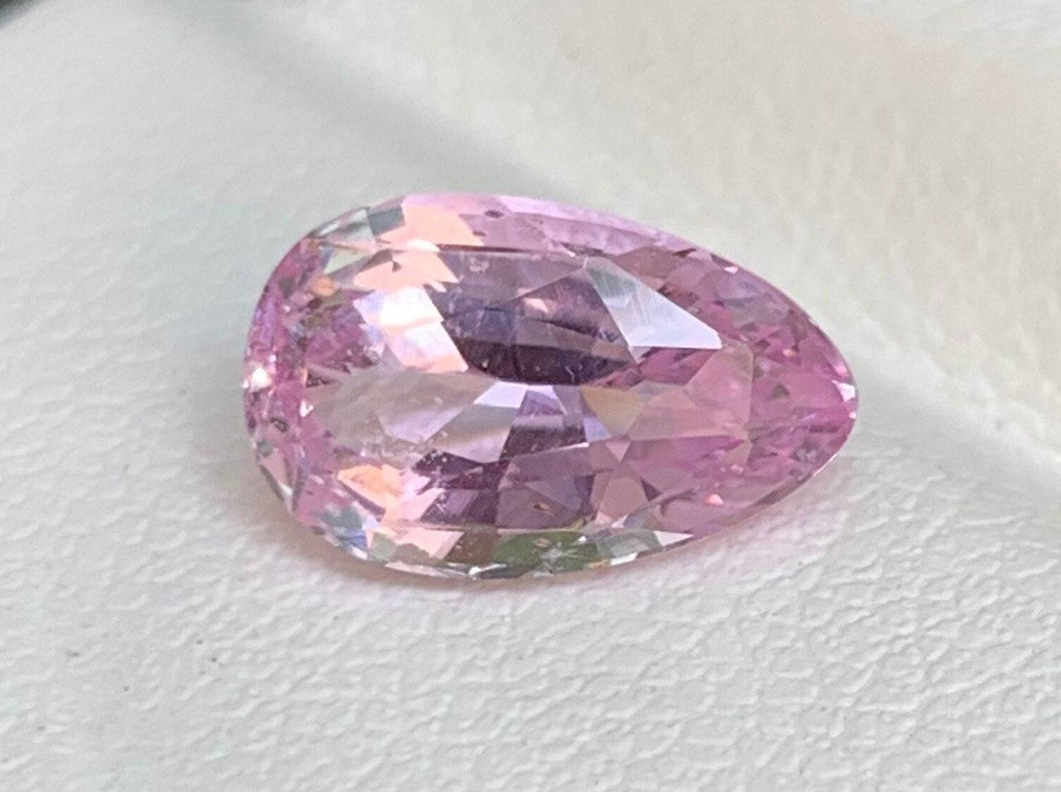 Padparadscha King Sapphire 2.64ct - (UH)