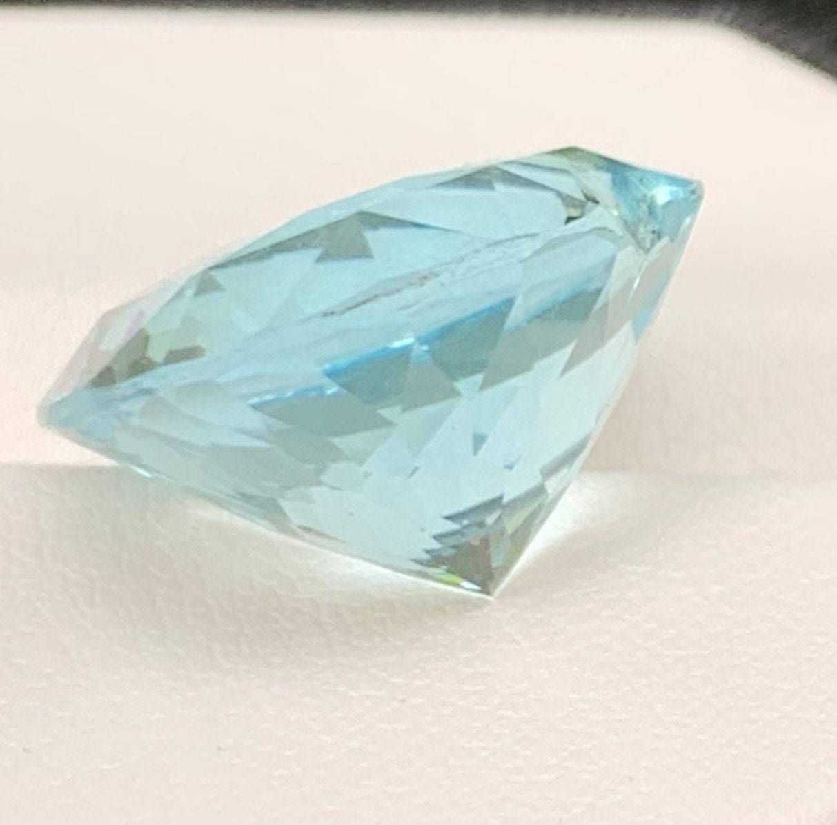 Natural Aquamarine Gemstone 19.07ct  - (UH)