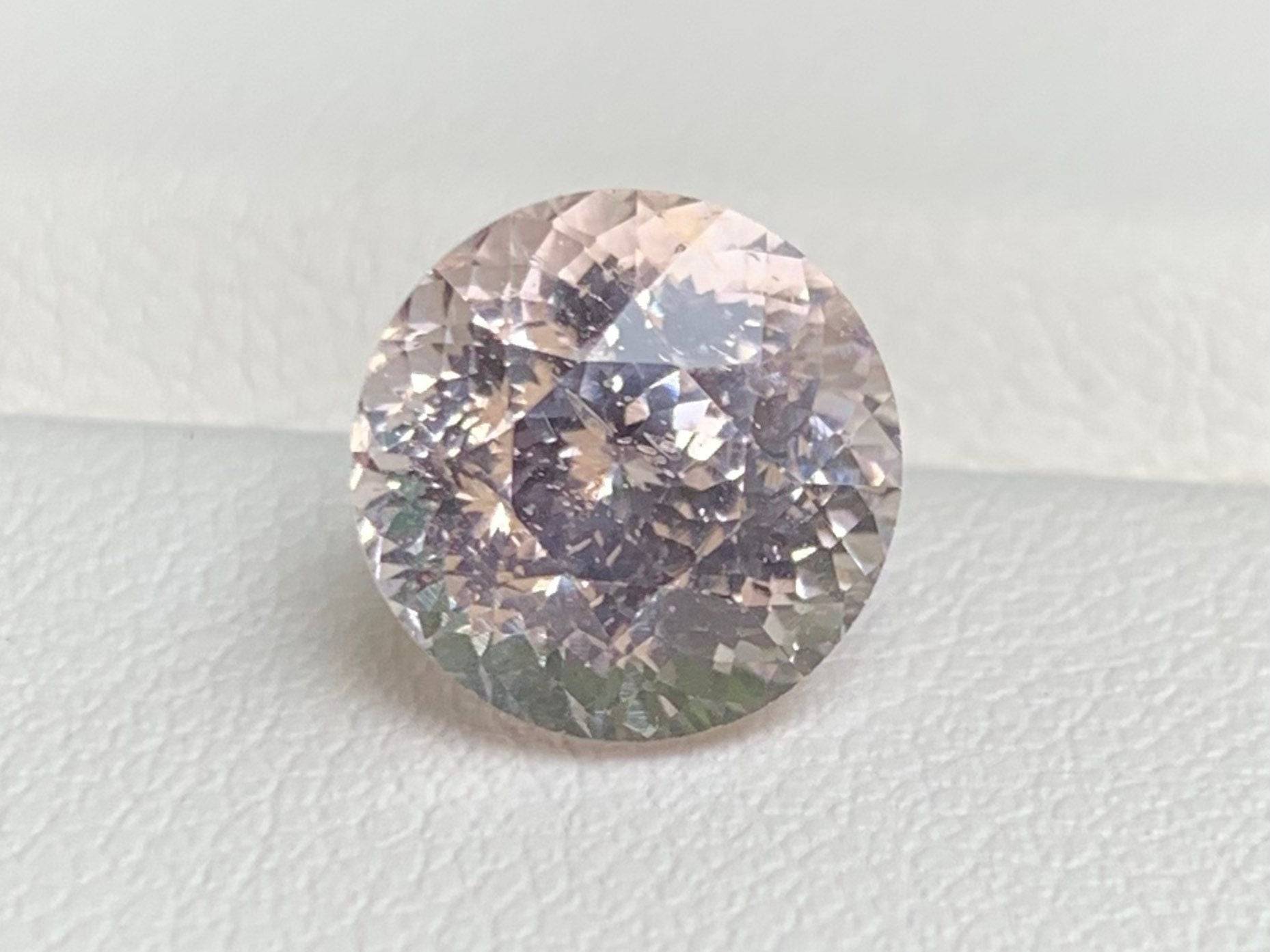 Natural Peach Sapphire 5.28ct - (UH)