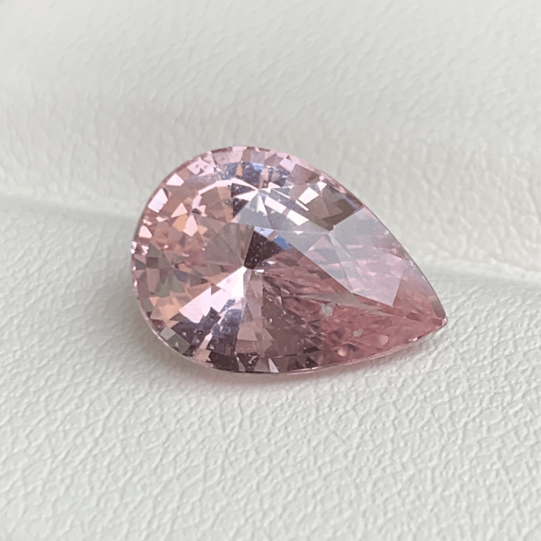 Rare Padparadscha Sapphire (ICA Certified) 4.56ct - (UH)