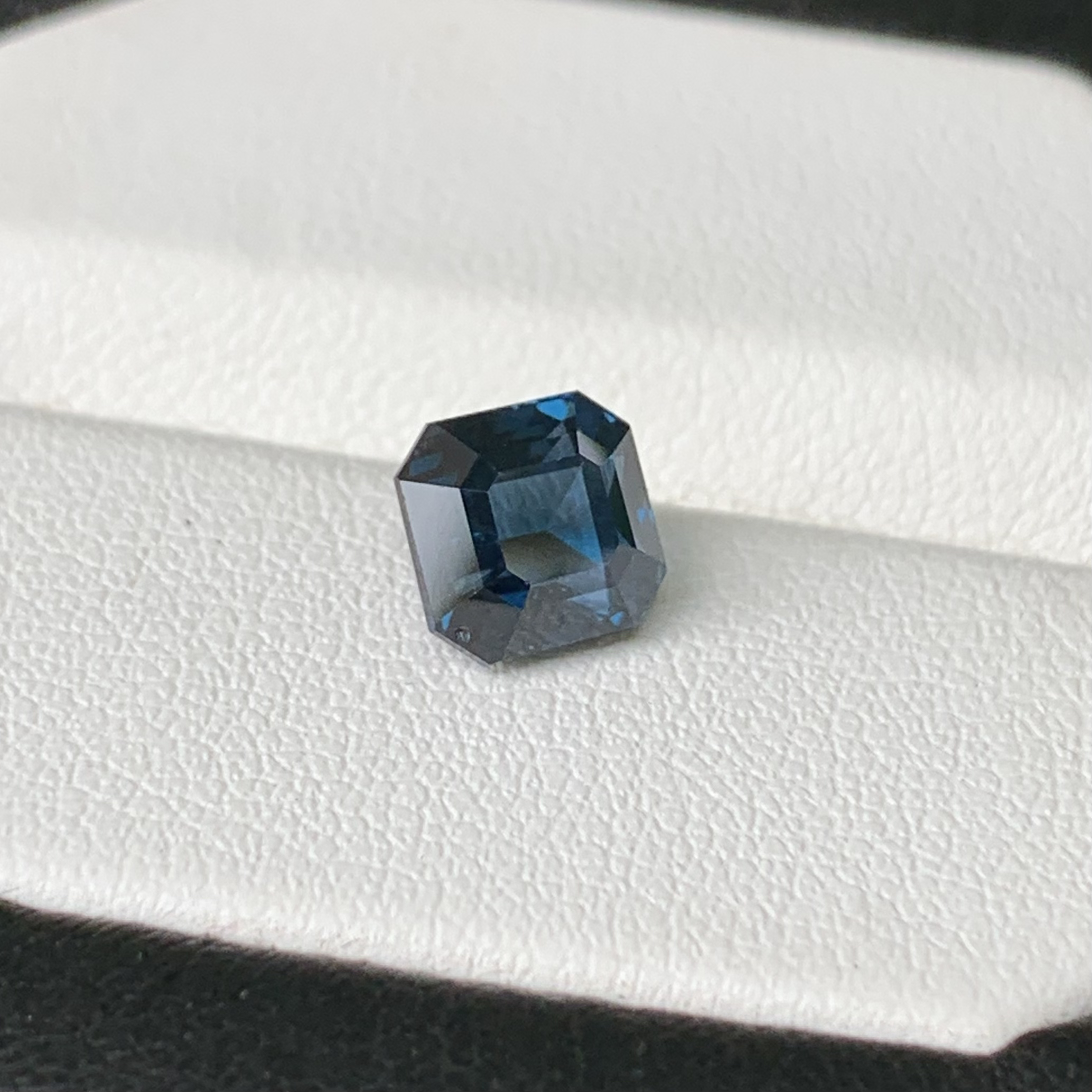 Natural Cobalt Spinel (Mahenge) 2ct - (UH)  