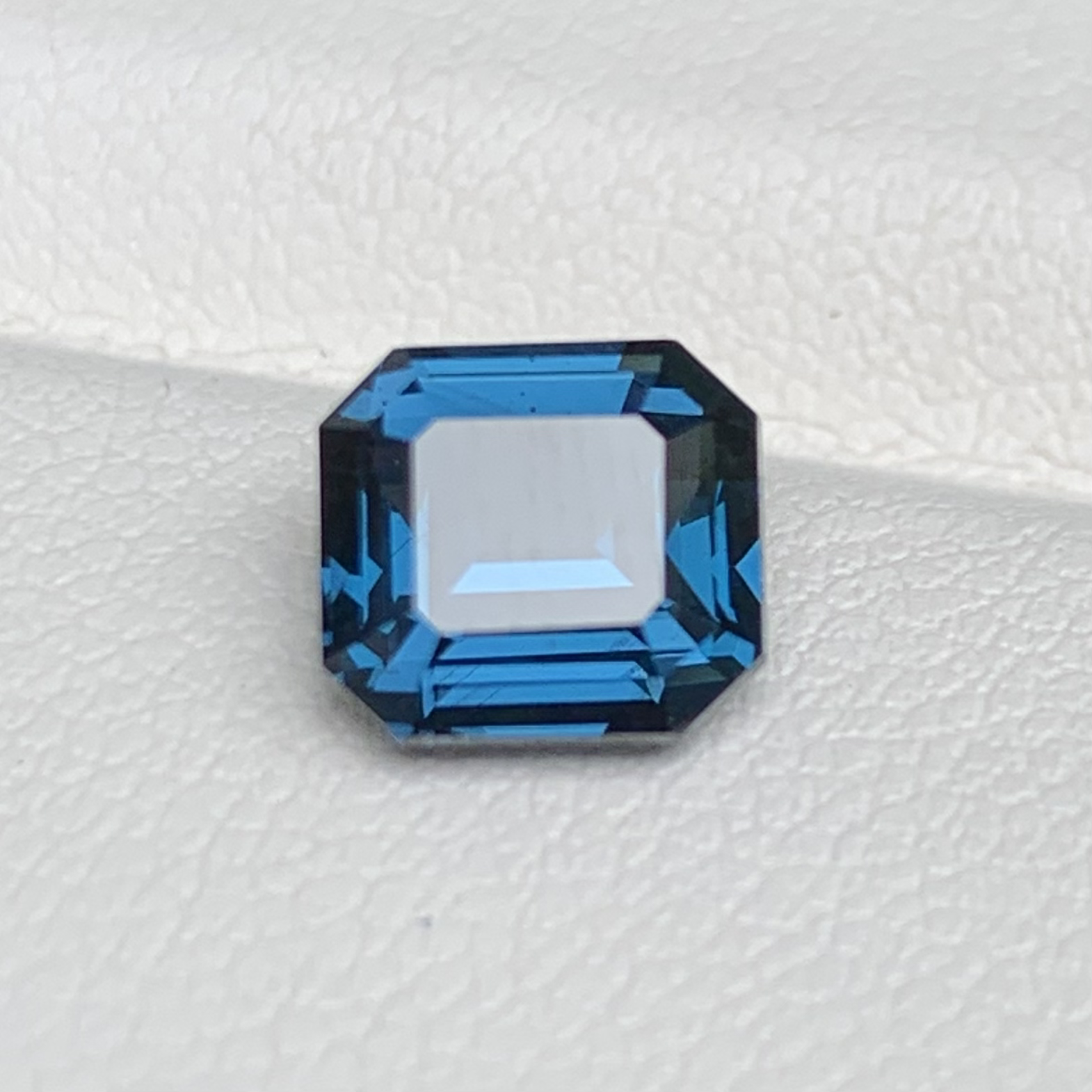 Natural Cobalt Spinel (Rare Mahenge) 1.96ct - (UH) 