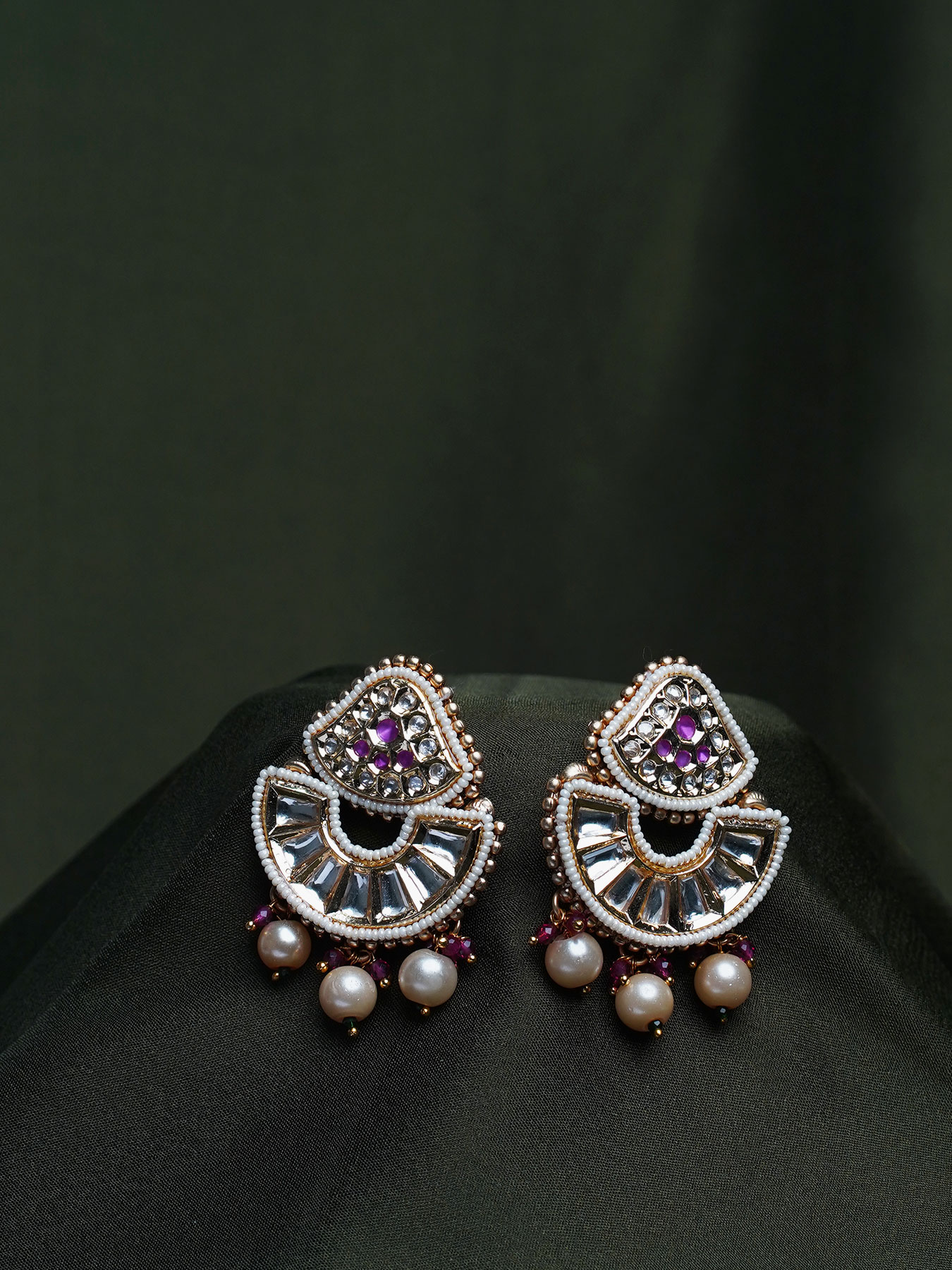 Traditional Kundan Necklace Set